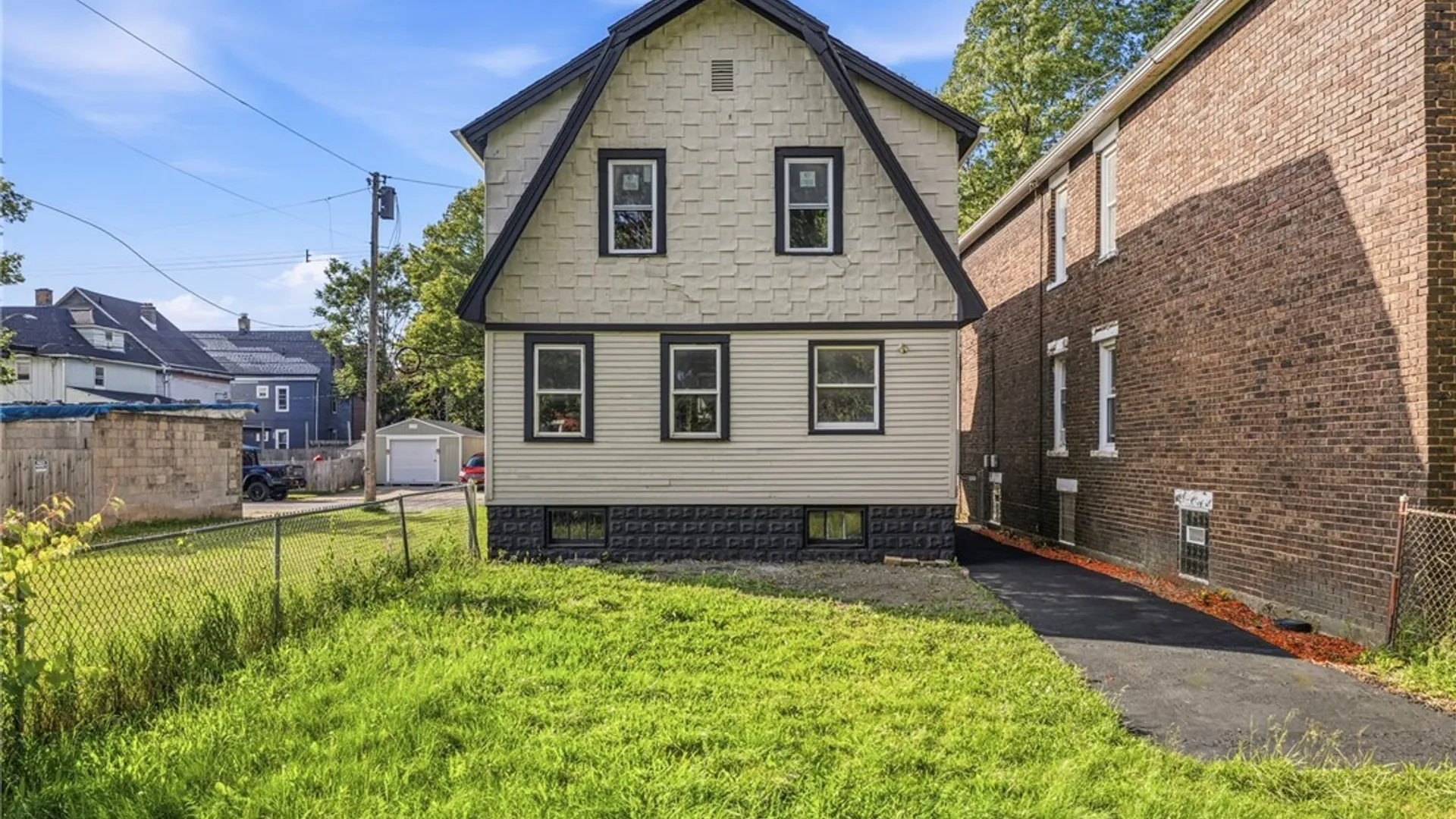 Property at 15 Remoleno Street, Buffalo, NY 14220 36
