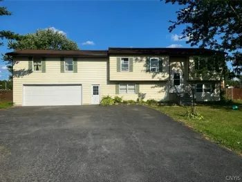Property at 9544 Neva Lane, Cicero, NY 13029