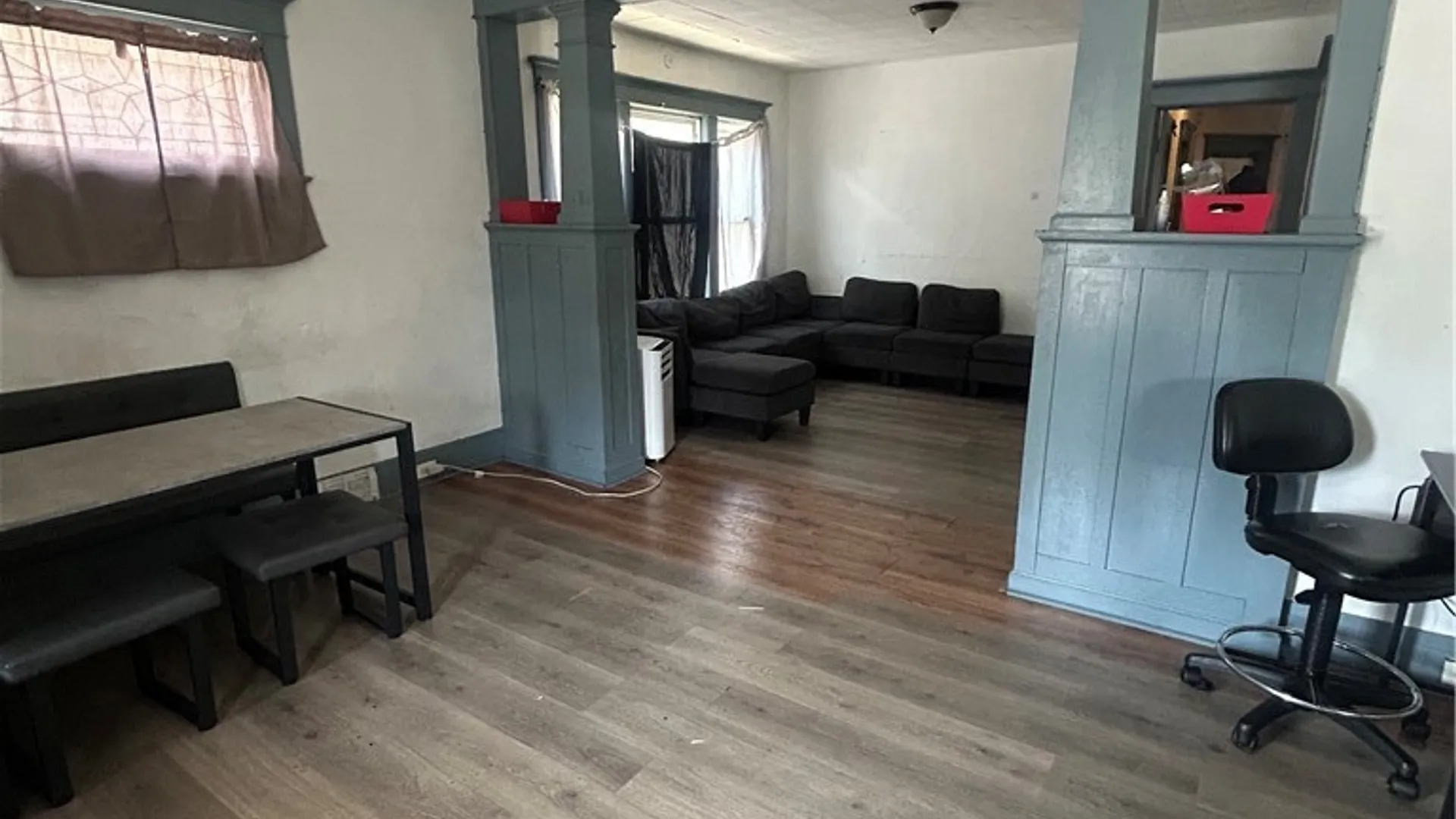 Property at 142 Roesch Avenue, Buffalo, NY 14207 4