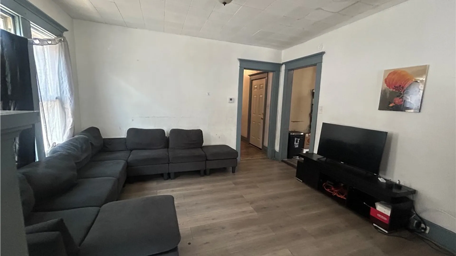 Property at 142 Roesch Avenue, Buffalo, NY 14207 5