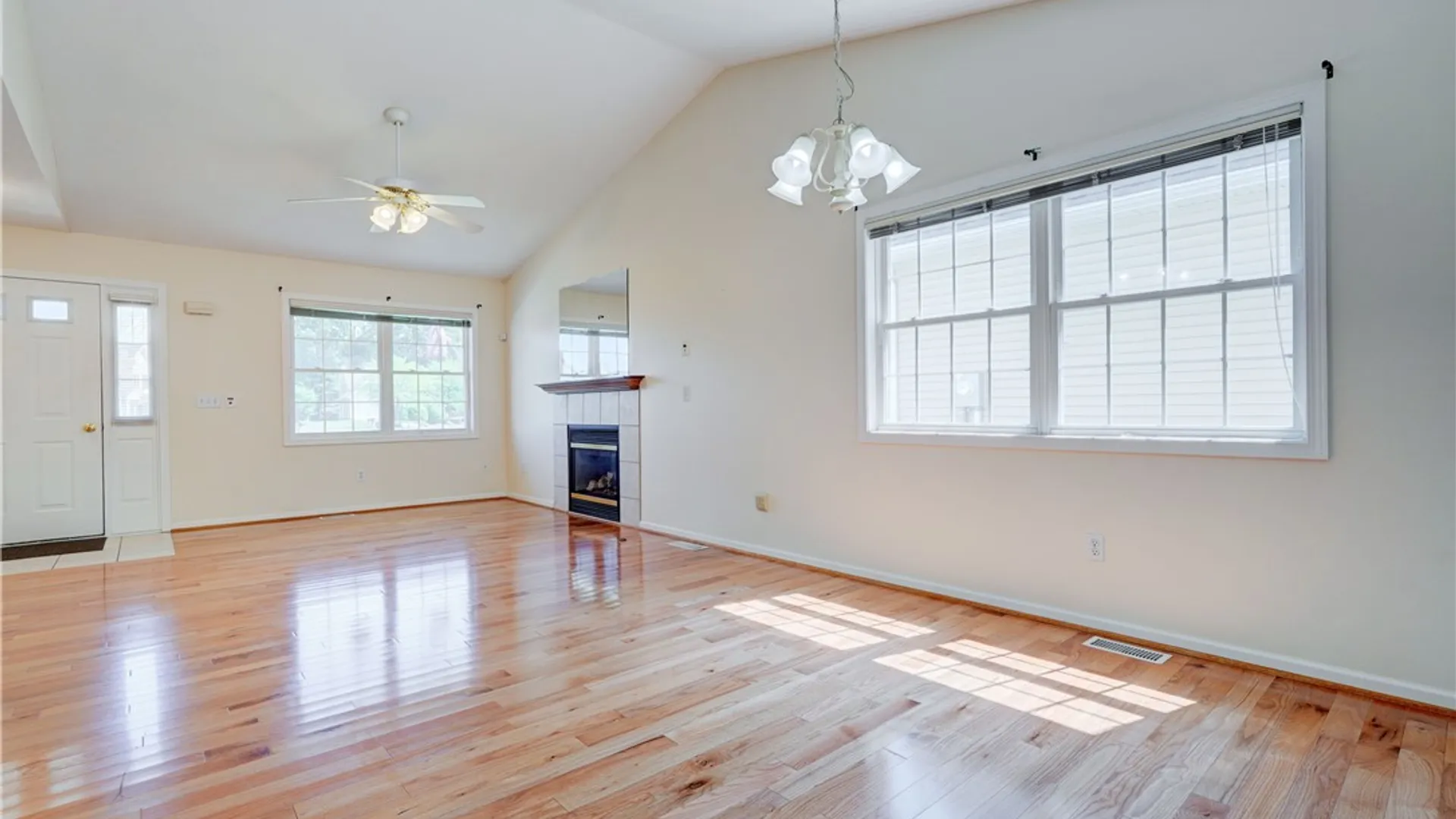 Property at 73 Logans Run, Greece, NY 14626 11