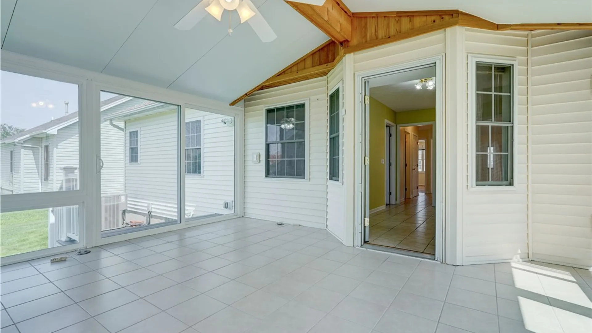 Property at 73 Logans Run, Greece, NY 14626 20