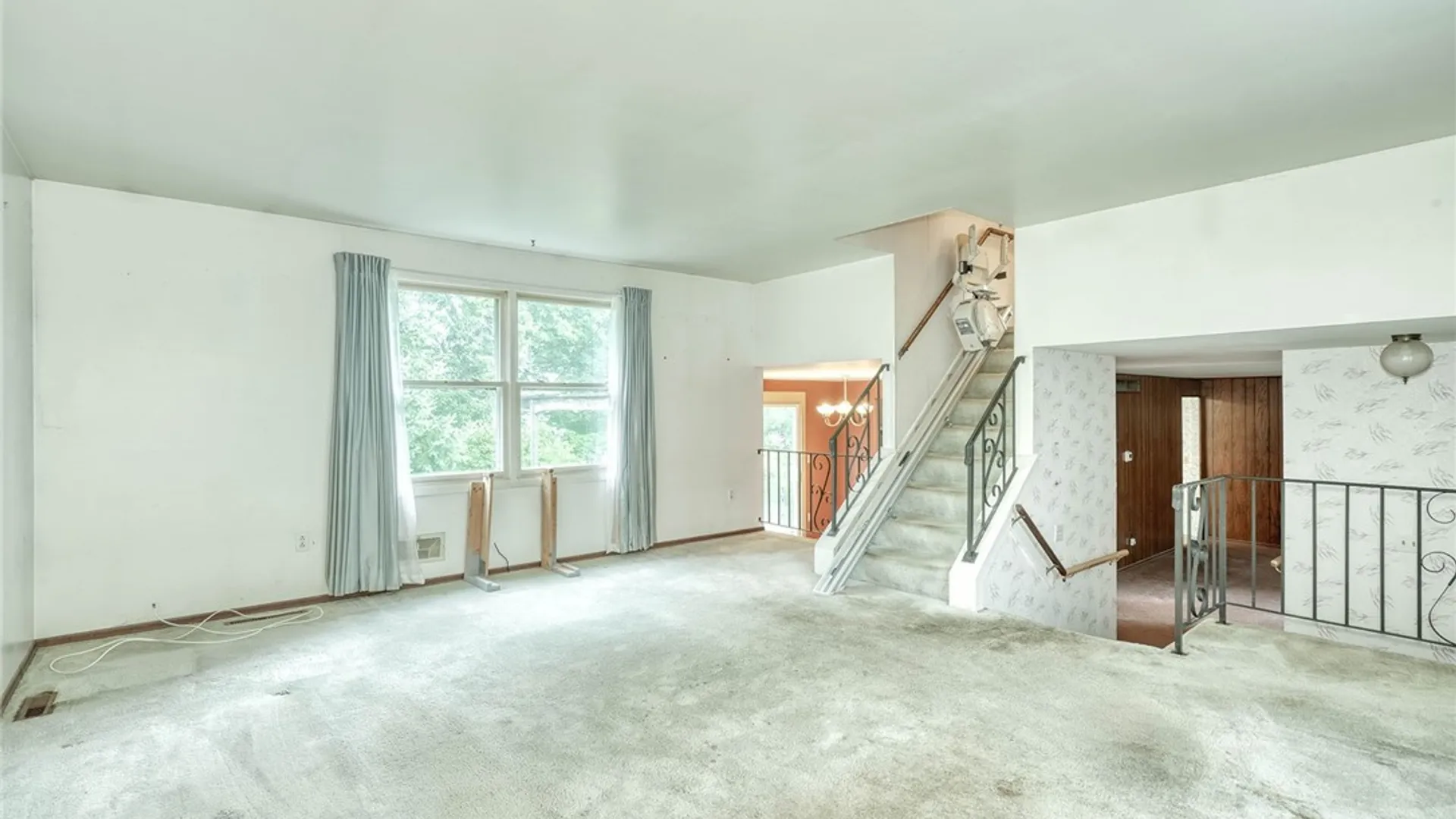 Property at 100 Rodney Lane, Penfield, NY 14625 6