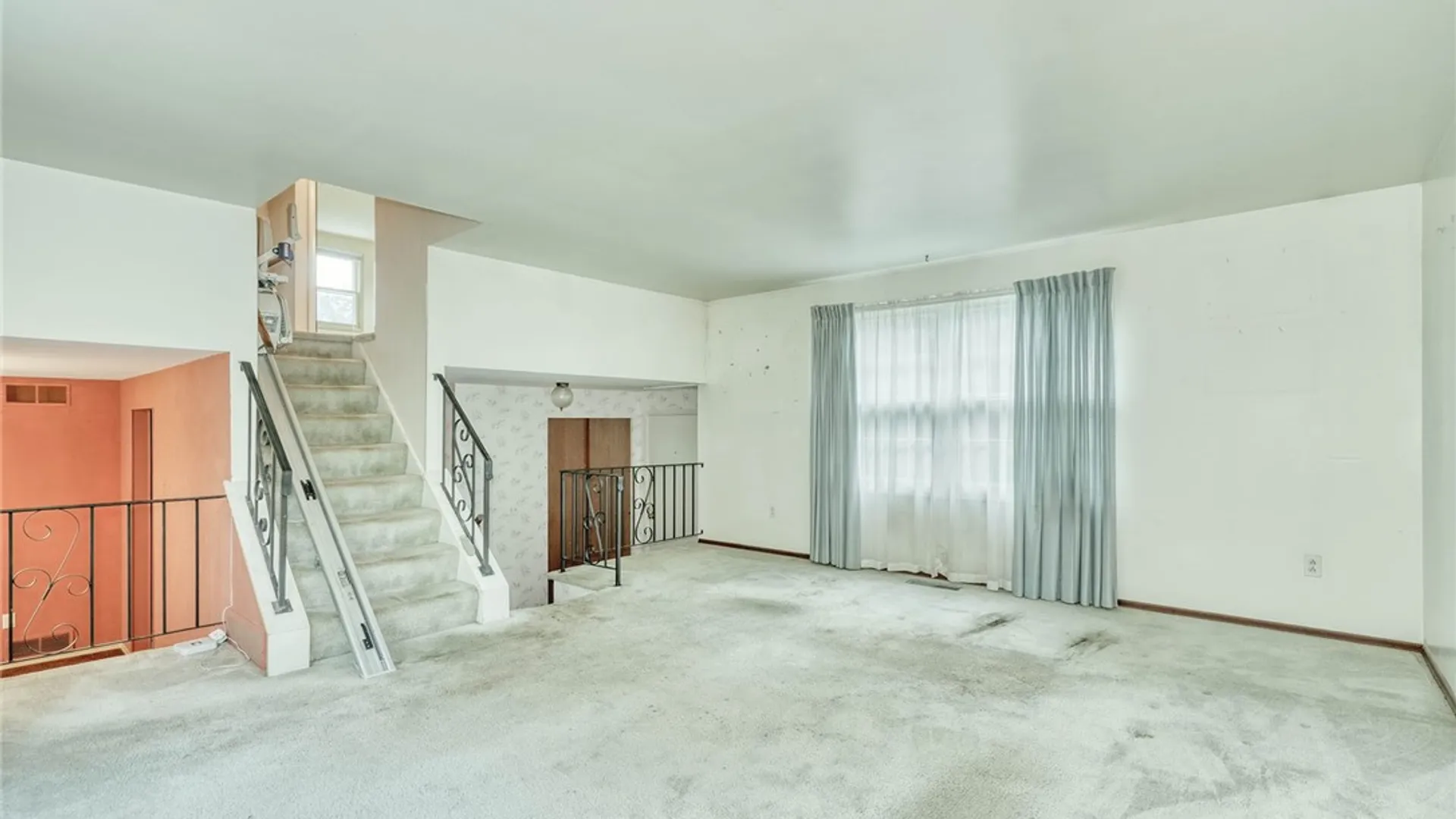 Property at 100 Rodney Lane, Penfield, NY 14625 7