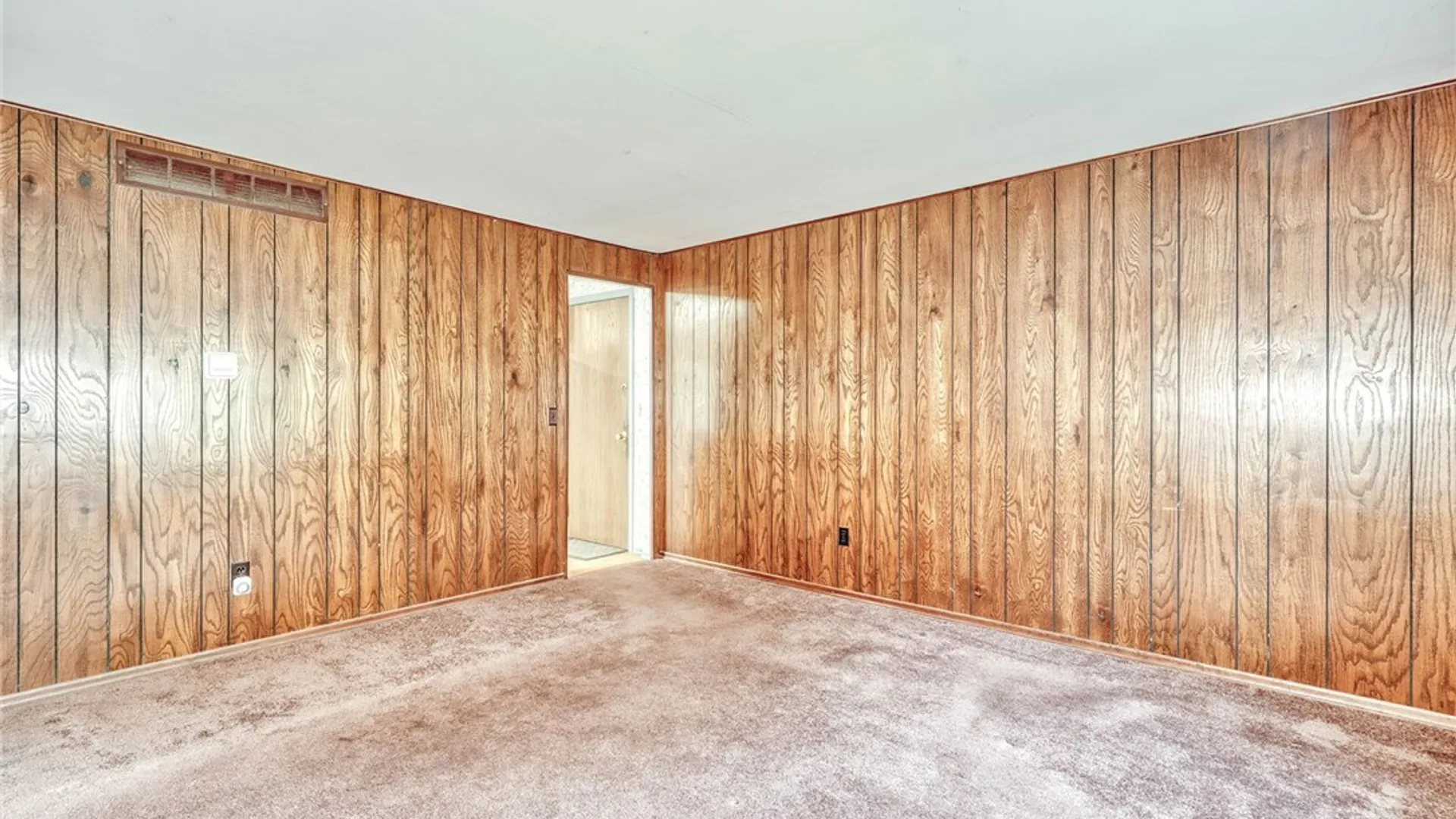 Property at 100 Rodney Lane, Penfield, NY 14625 18