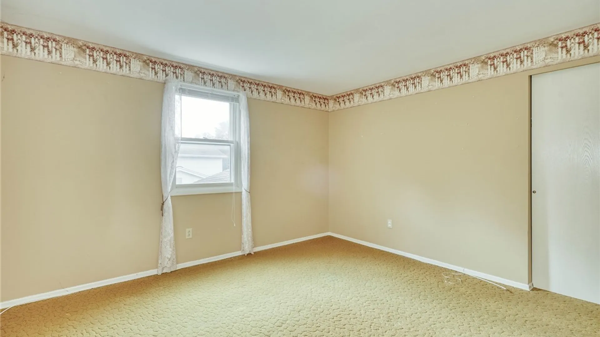 Property at 100 Rodney Lane, Penfield, NY 14625 31