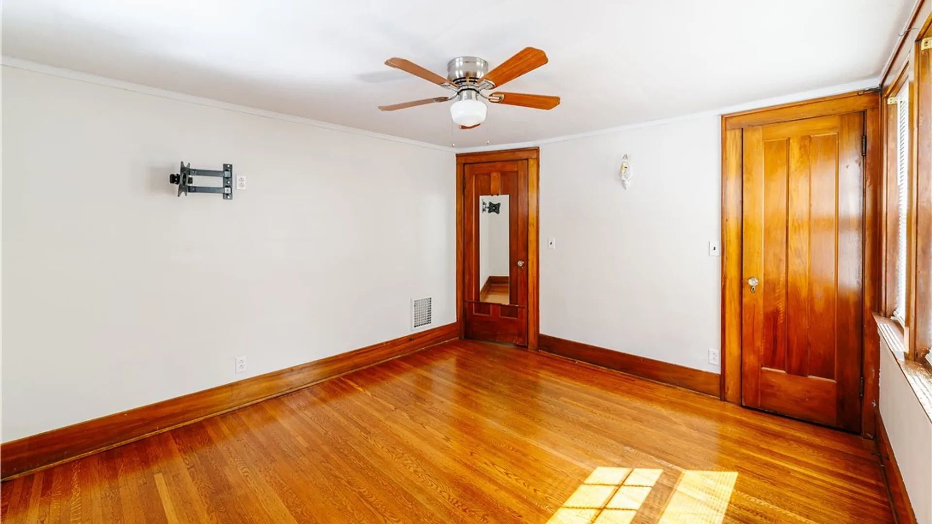 Property at 52 Indiana Street, Rochester, NY 14609 29