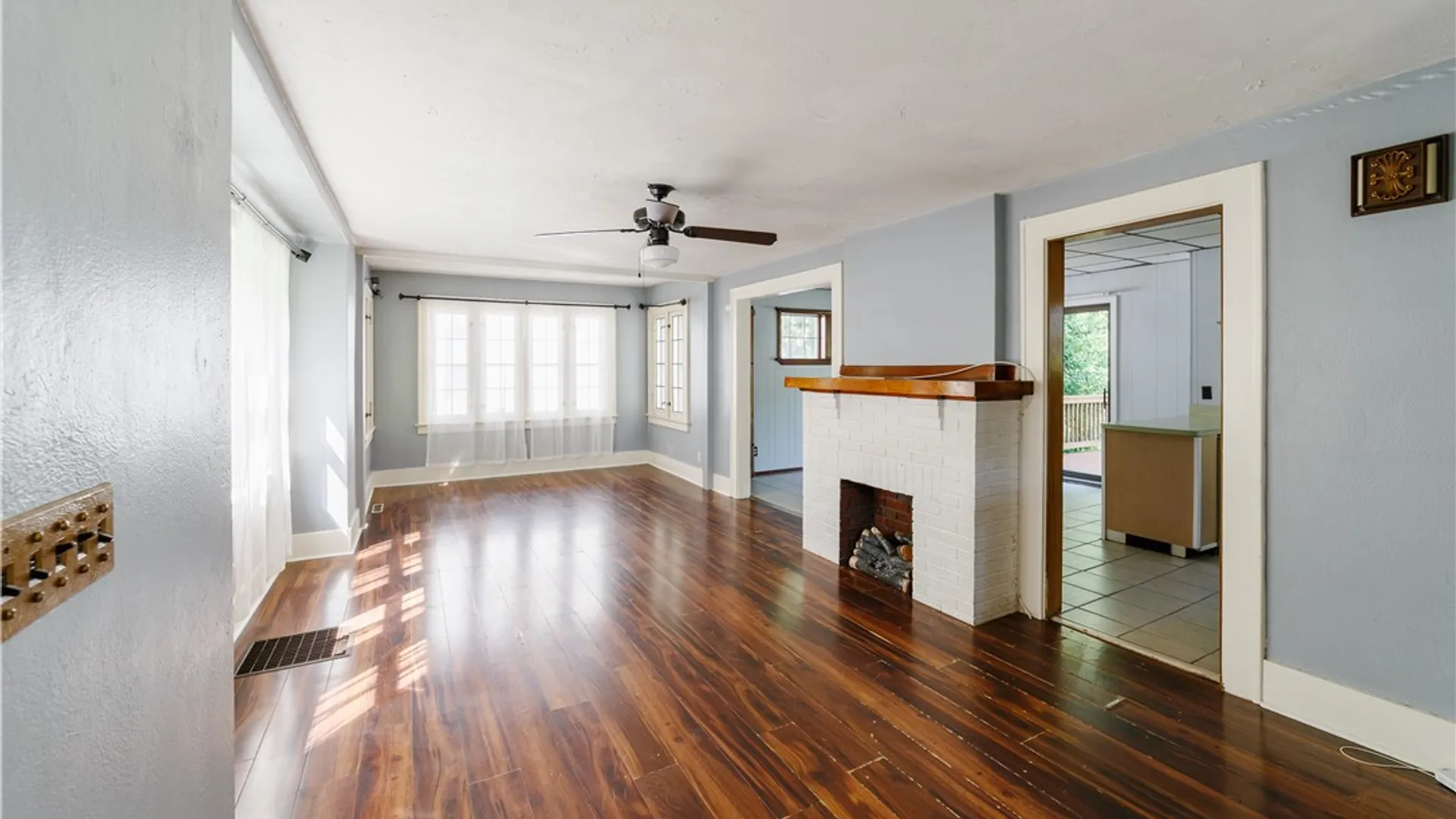 Property at 52 Indiana Street, Rochester, NY 14609 10