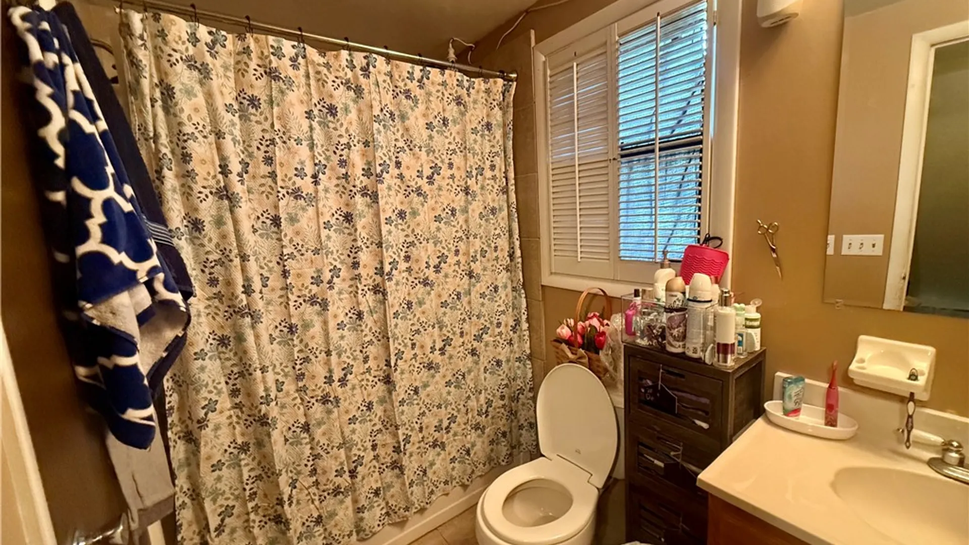 Property at 1 Woodsmeadow Lane, Brighton, NY 14623 8
