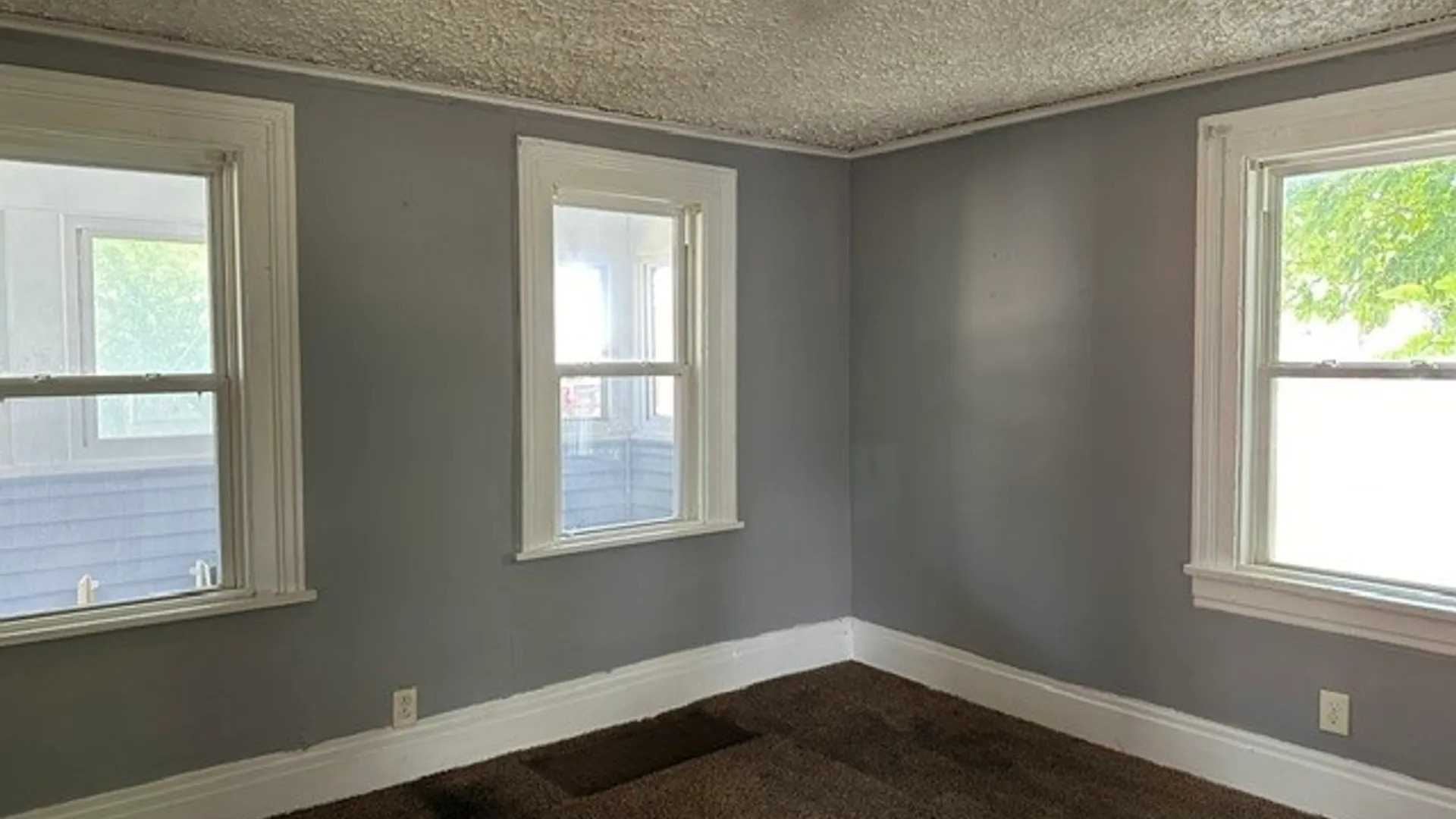 Property at 32 Grape Street, Rochester, NY 14608 15