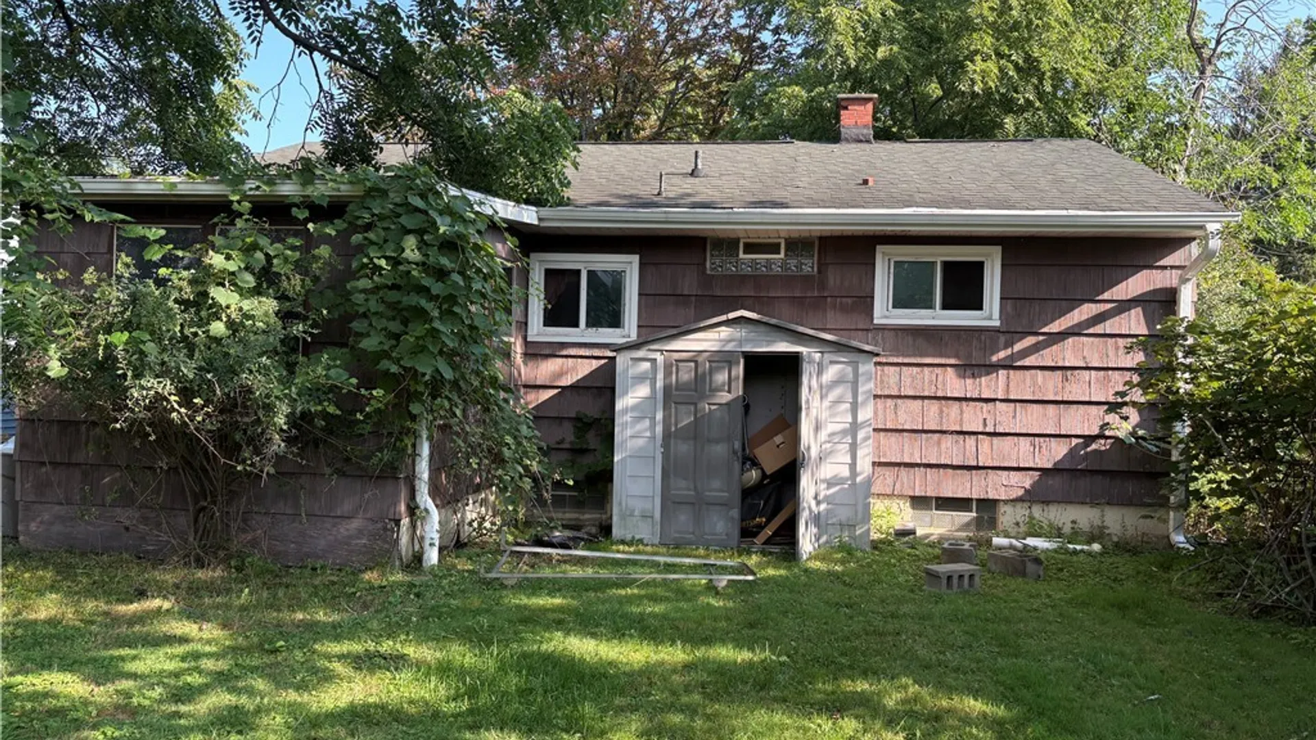 Property at 187 Sharon Parkway, Lackawanna, NY 14218 5