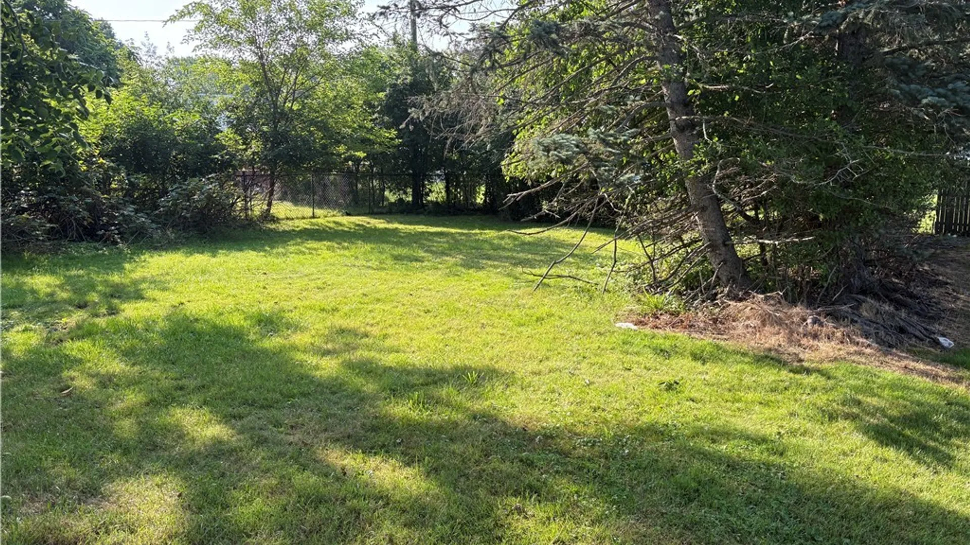 Property at 187 Sharon Parkway, Lackawanna, NY 14218 6