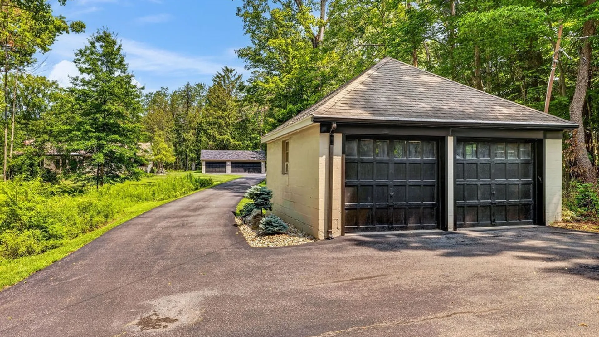 Property at 256 Falls Road, Aurora, NY 14170 3