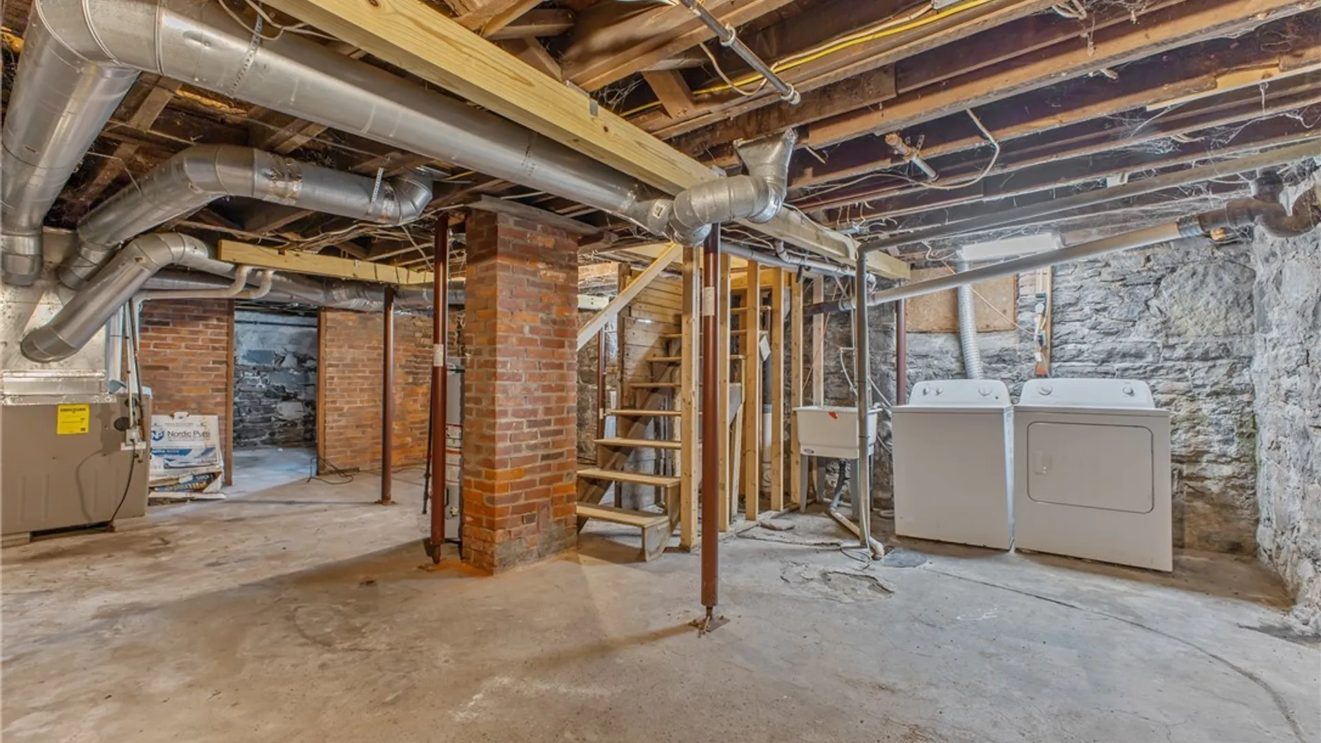Property at 548 Columbus Avenue, Syracuse, NY 13210 32