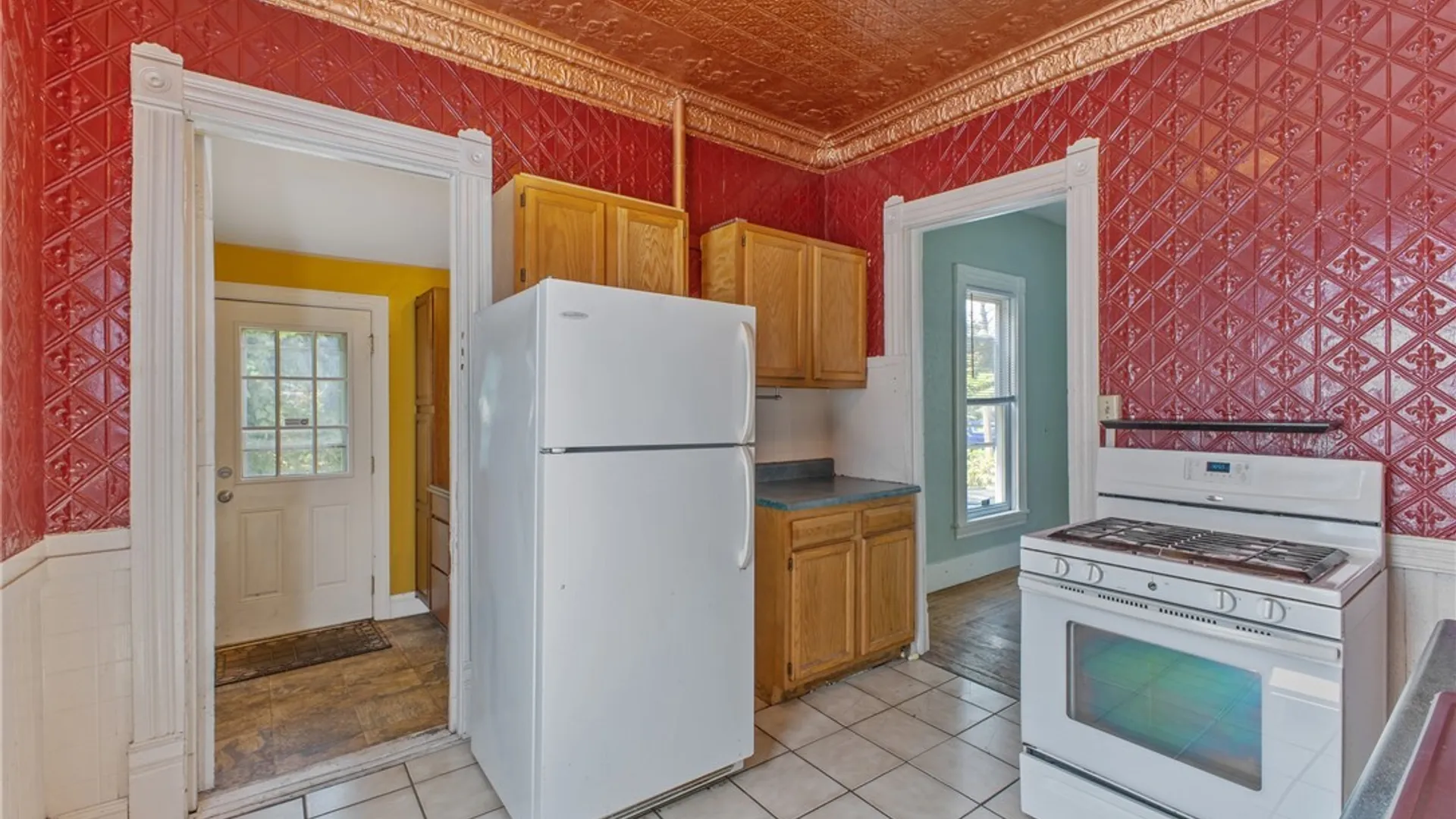 Property at 548 Columbus Avenue, Syracuse, NY 13210 17