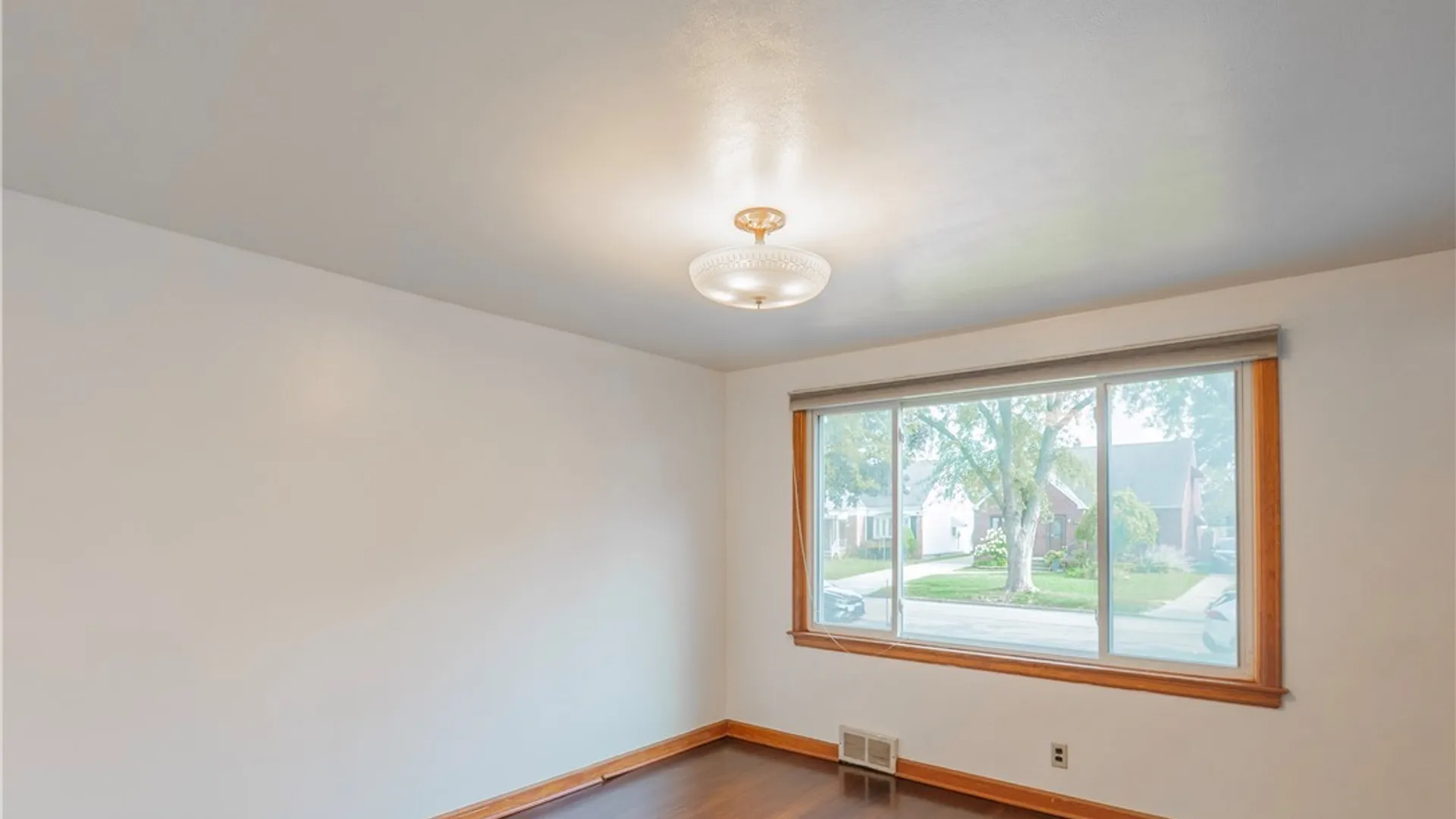 Property at 223 Renwood Avenue, Tonawanda, NY 14217 5