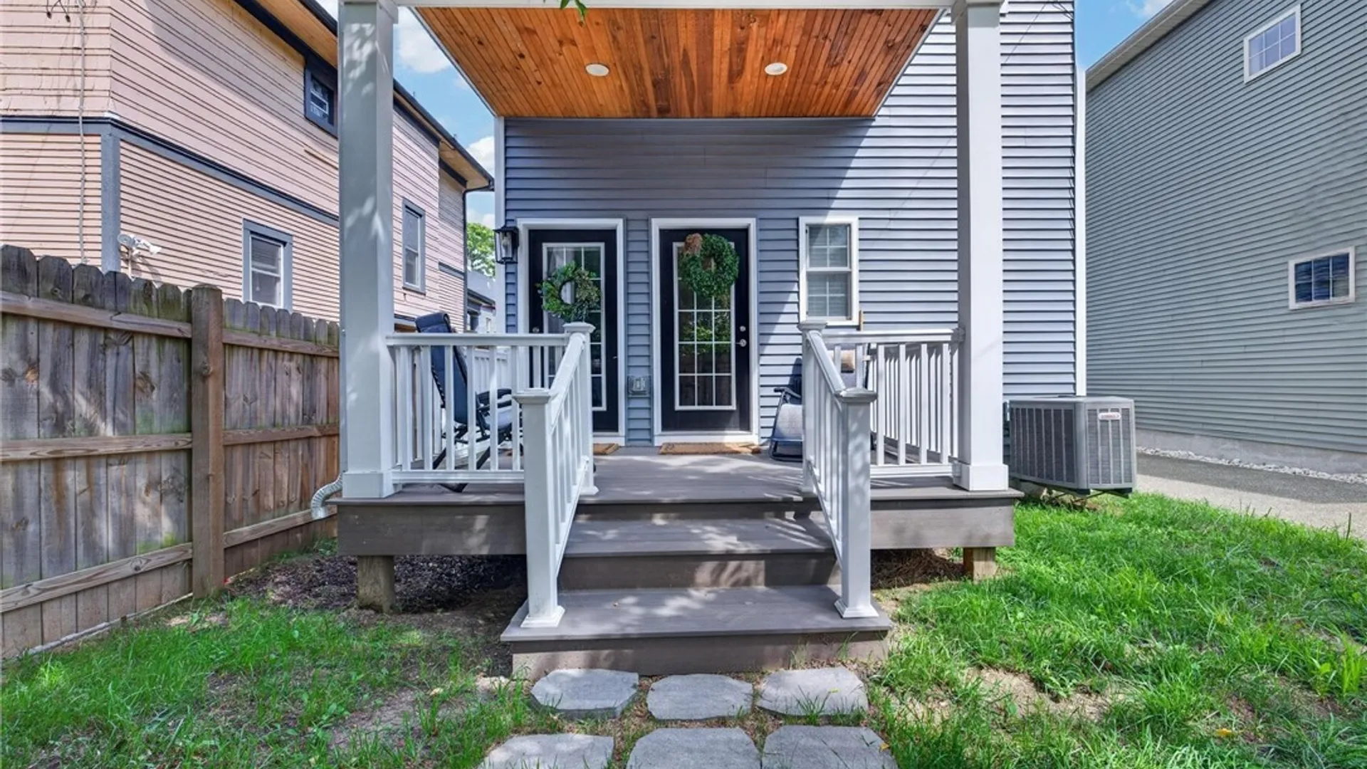 Property at 32 Horton Place, Buffalo, NY 14209 4