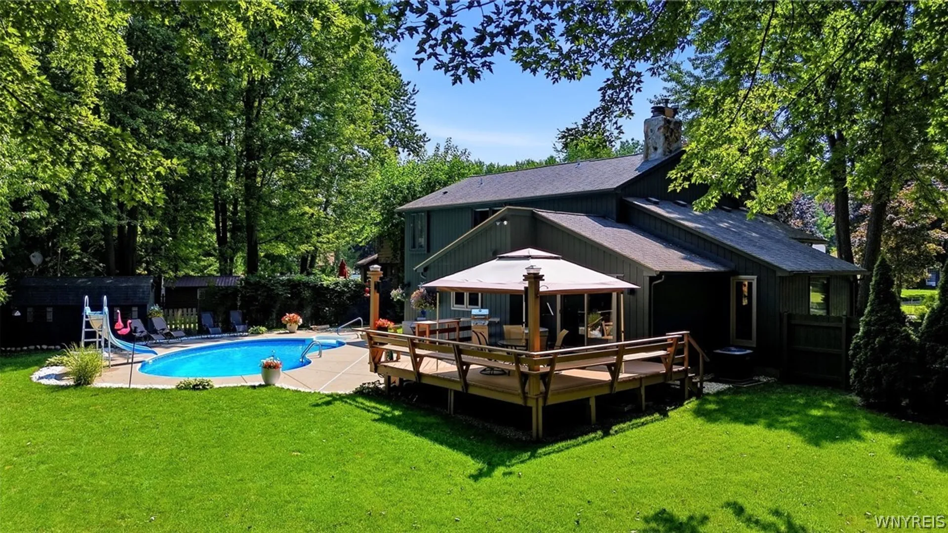 Property at 35 Lancelot Court, Amherst, NY 14068 4