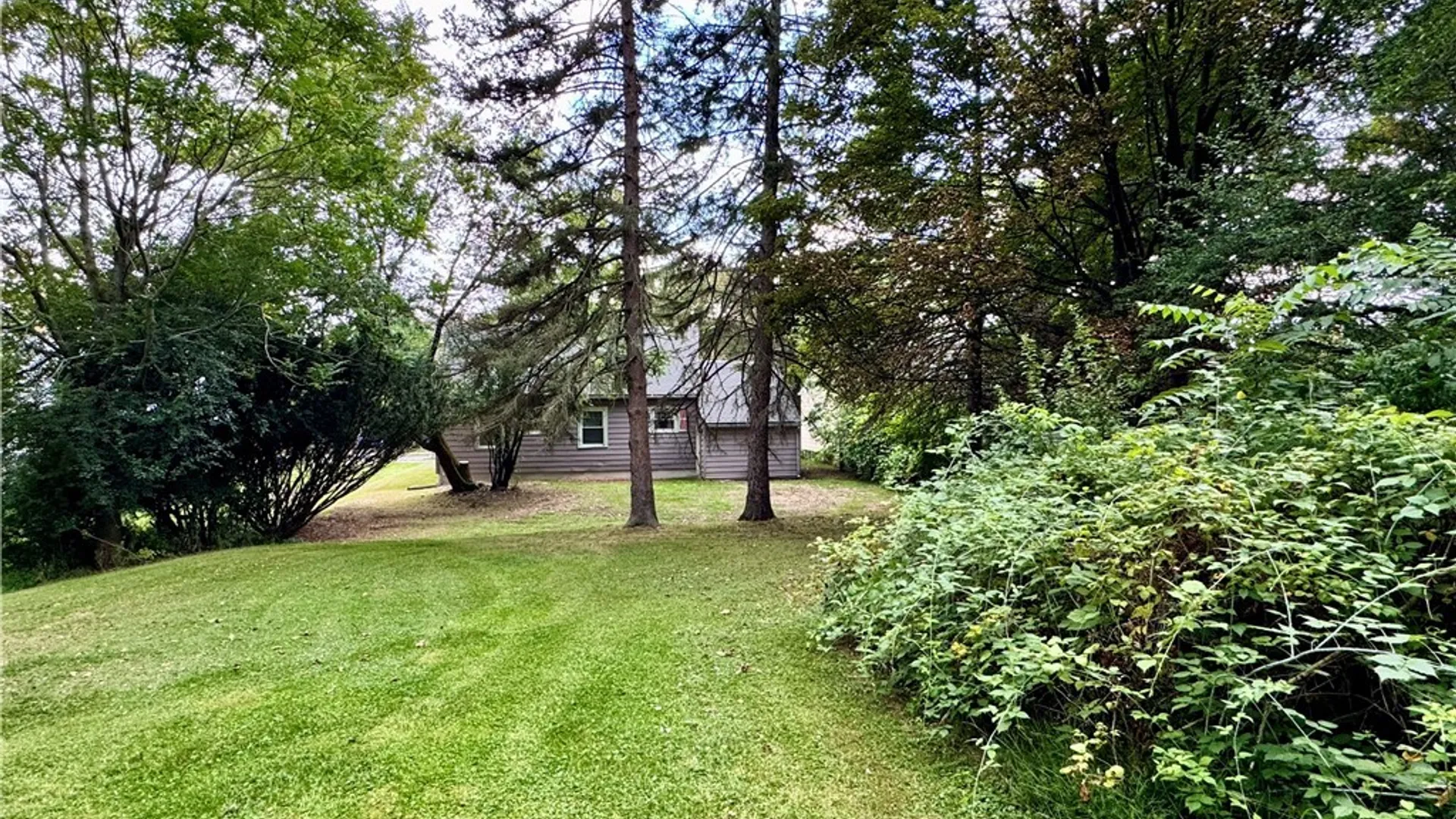 Property at 141 East Avenue, Syracuse, NY 13224 18