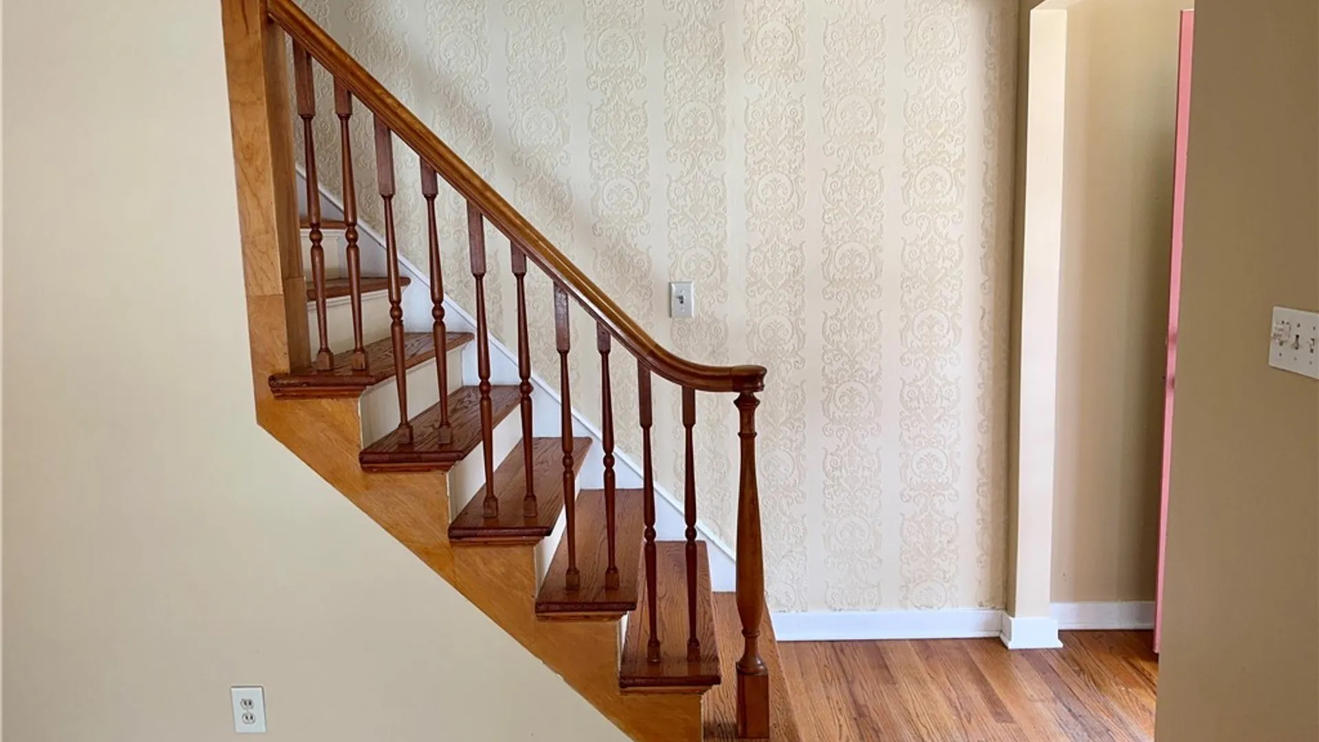 Property at 141 East Avenue, Syracuse, NY 13224 14