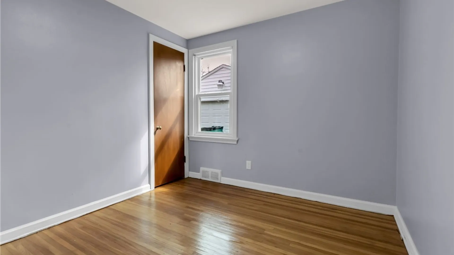 Property at 57 Erskine Avenue, Buffalo, NY 14215 16