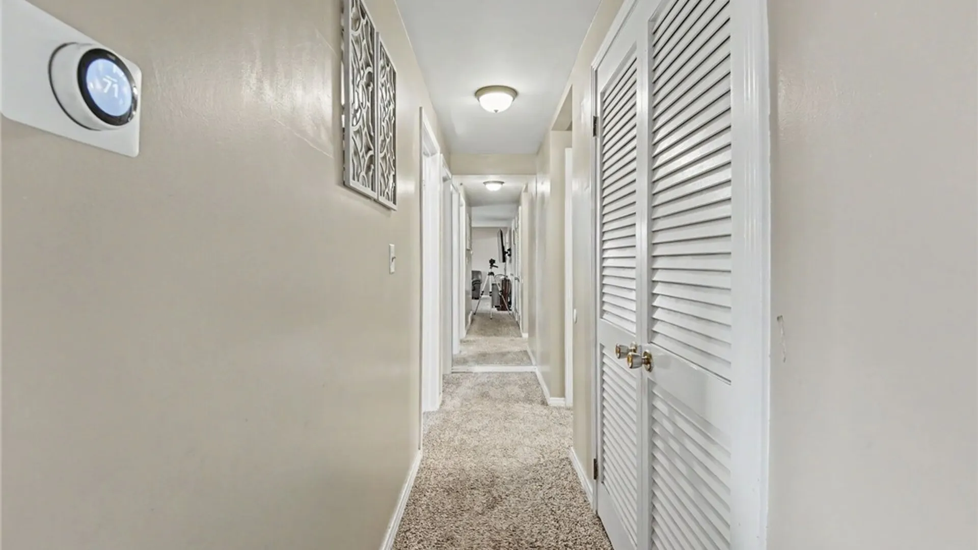 Property at 1658 Caravelle Drive, Niagara Falls, NY 14304 17
