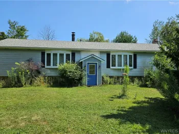 Property at 6031 Smith Road, Hamburg, NY 14075