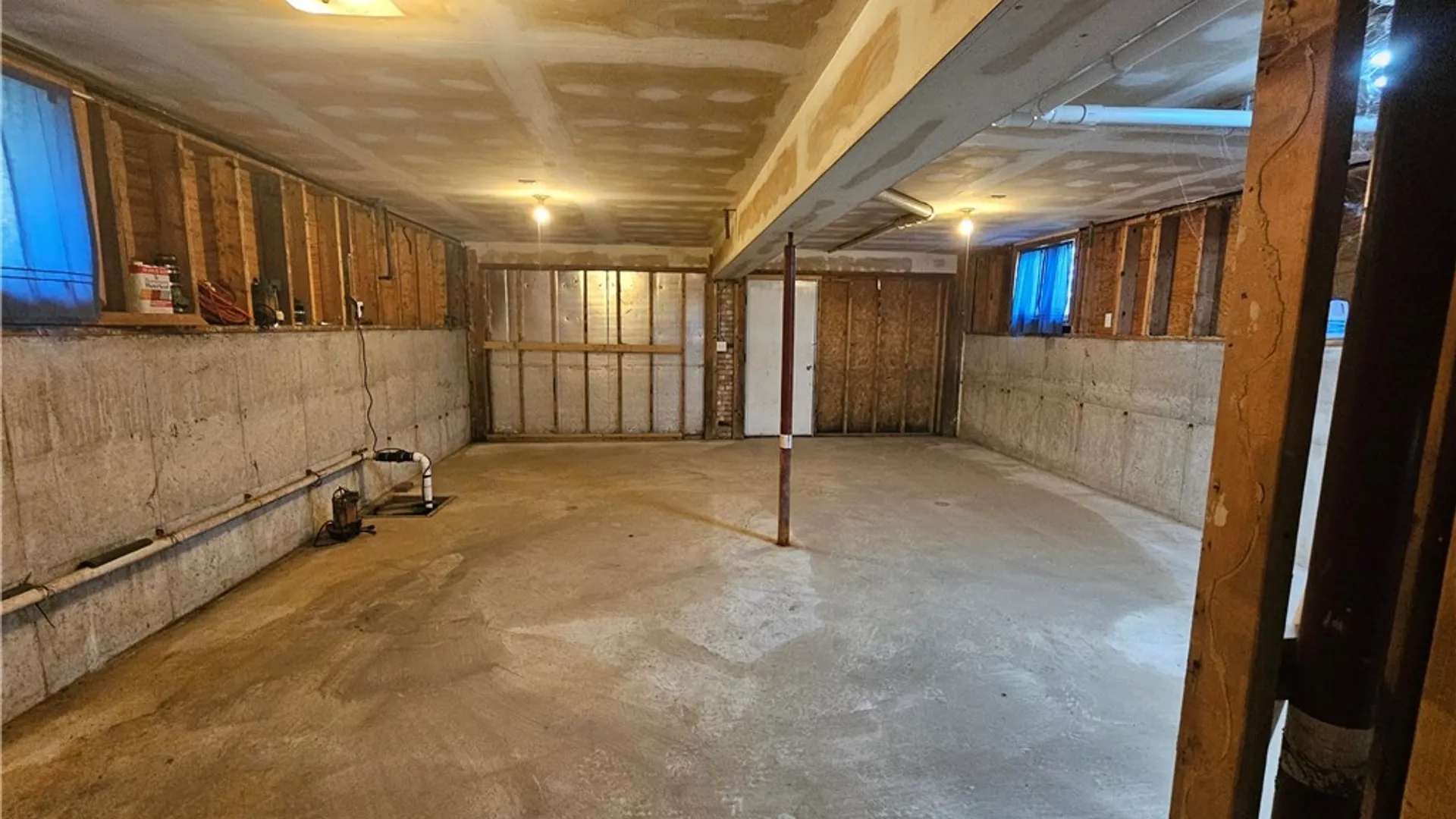 Property at 6031 Smith Road, Hamburg, NY 14075 31