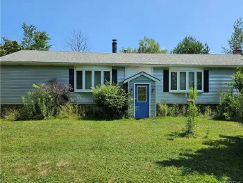 Property at 6031 Smith Road, Hamburg, NY 14075