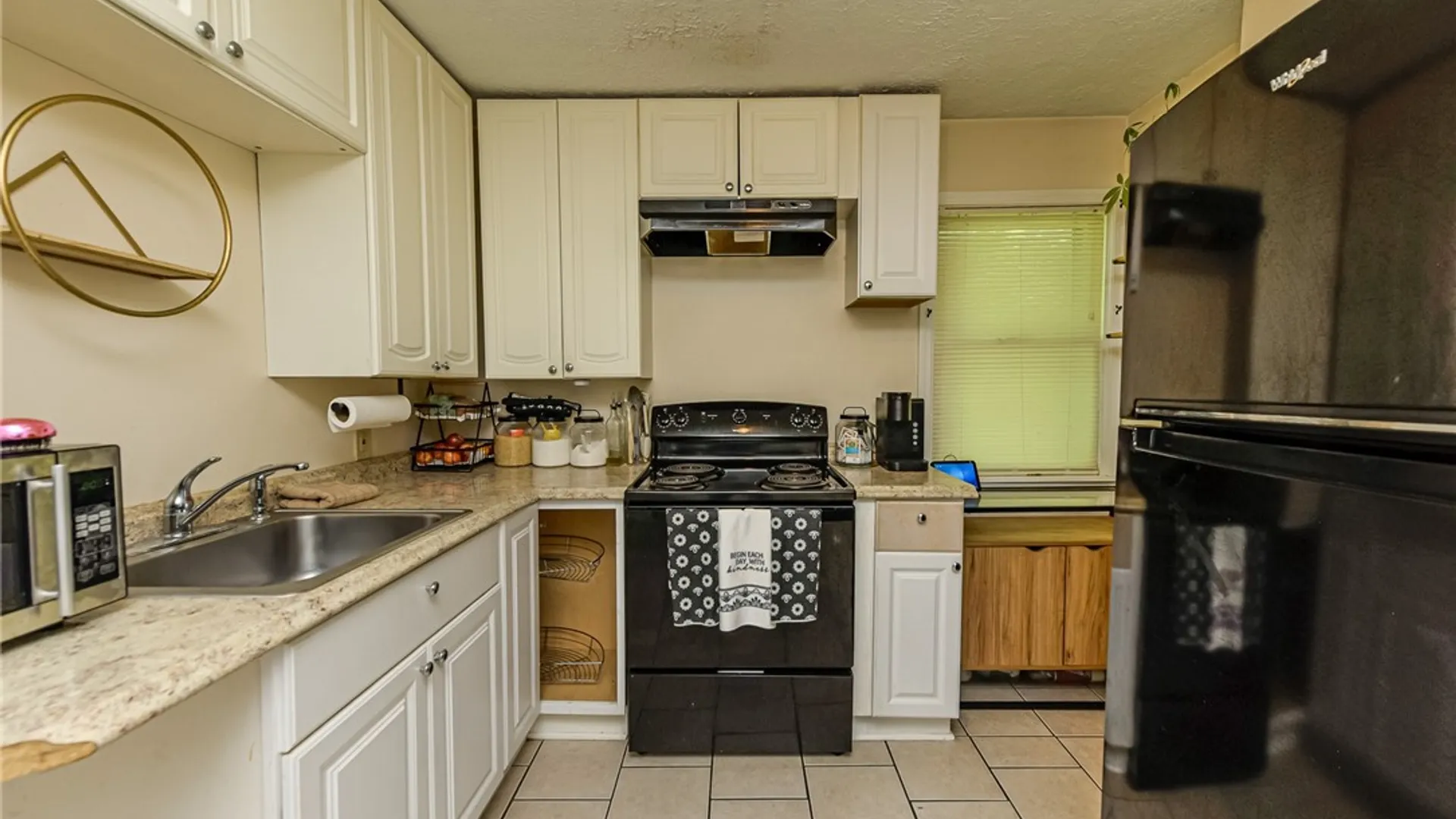 Property at 140 Taft Avenue, Irondequoit, NY 14609 5