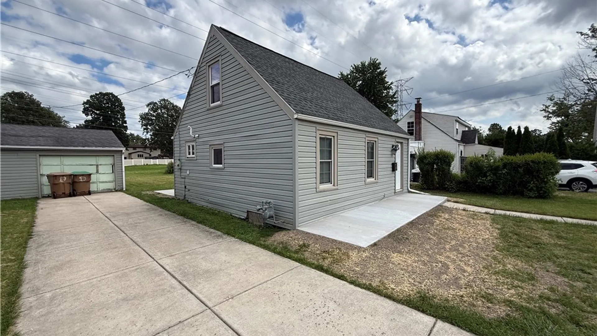 Property at 15 Heather Road, Cheektowaga, NY 14225 4