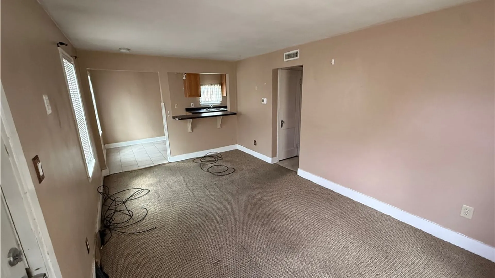 Property at 15 Heather Road, Cheektowaga, NY 14225 11