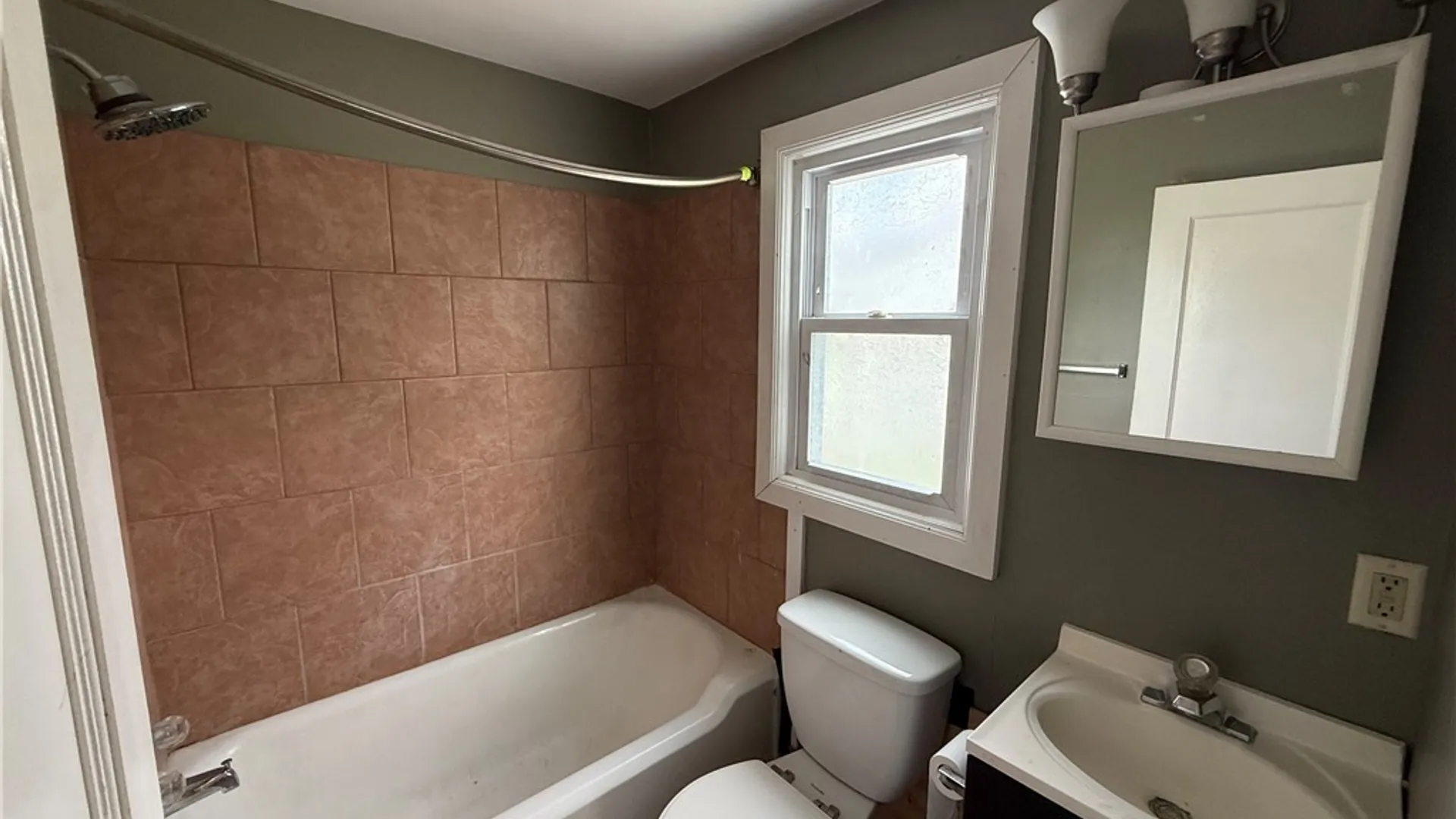 Property at 15 Heather Road, Cheektowaga, NY 14225 22