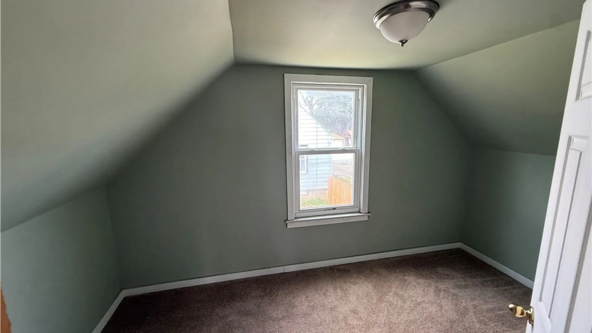 Property at 15 Heather Road, Cheektowaga, NY 14225 25