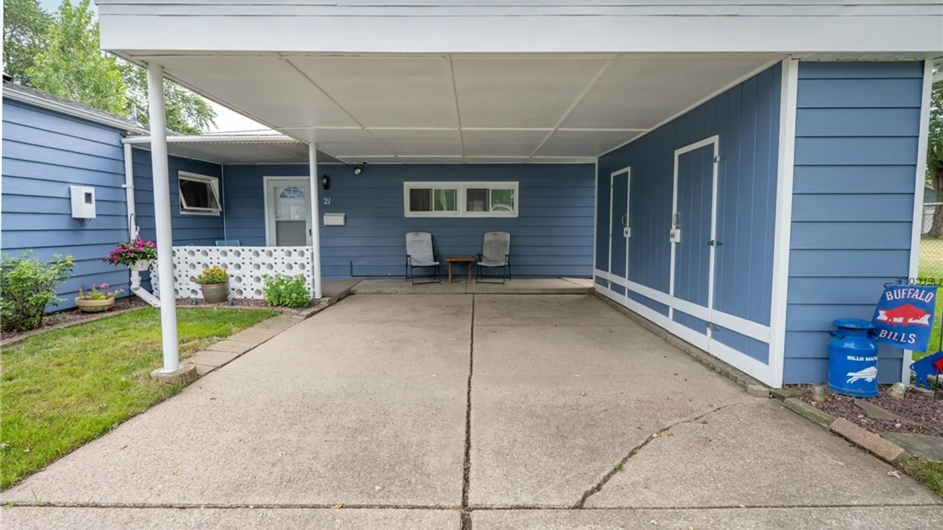 Property at 21 Beverly Drive, Cheektowaga, NY 14043 5