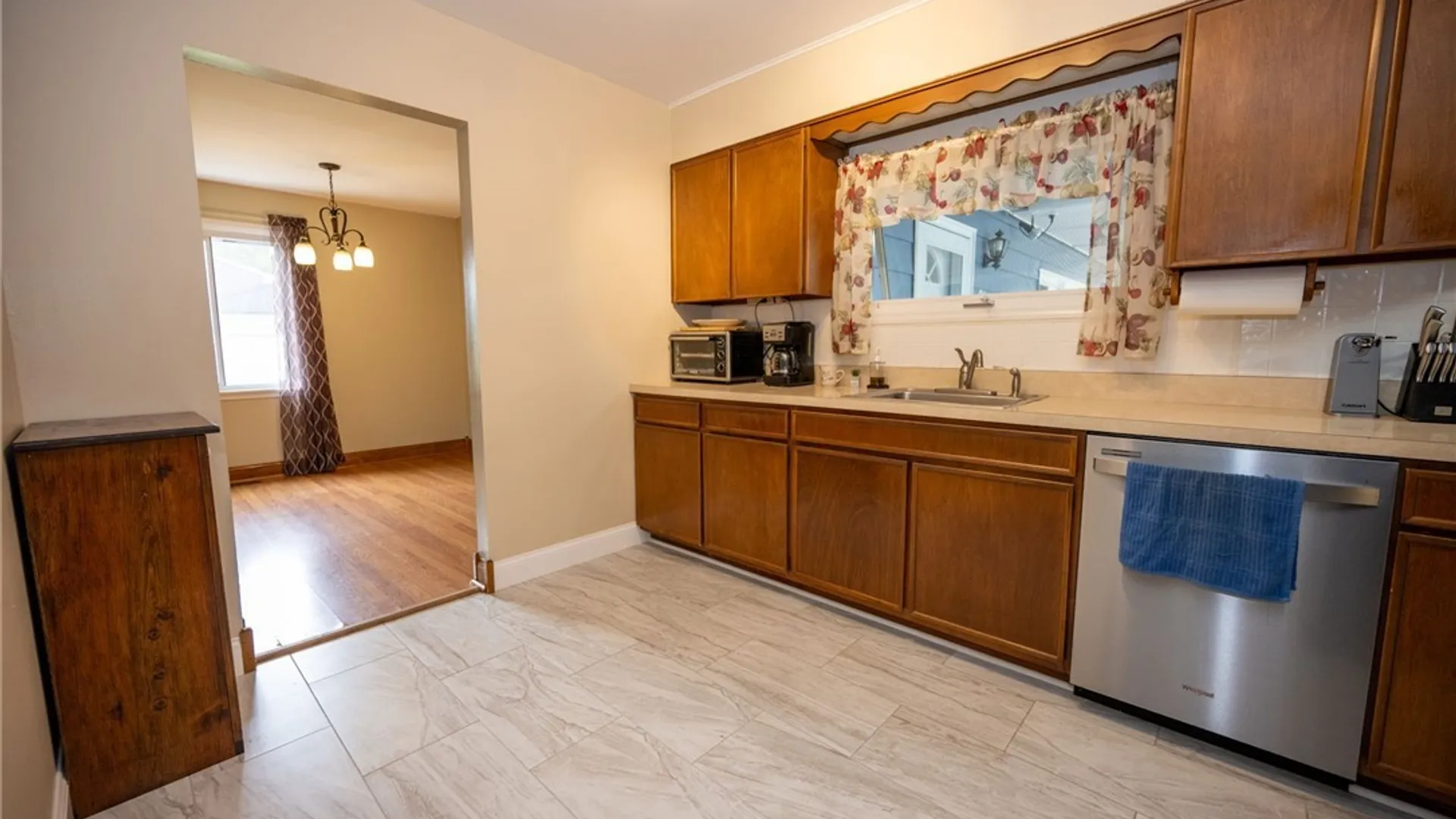 Property at 21 Beverly Drive, Cheektowaga, NY 14043 32