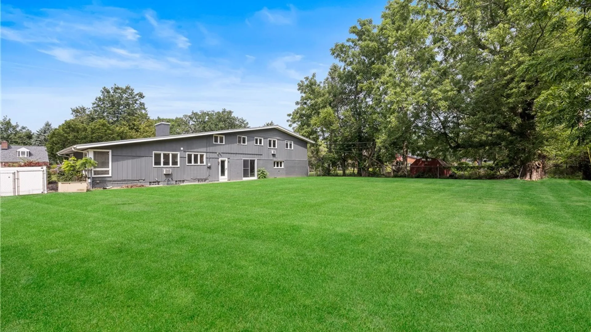 Property at 4885 Smiley Terrace, Clarence, NY 14031 3