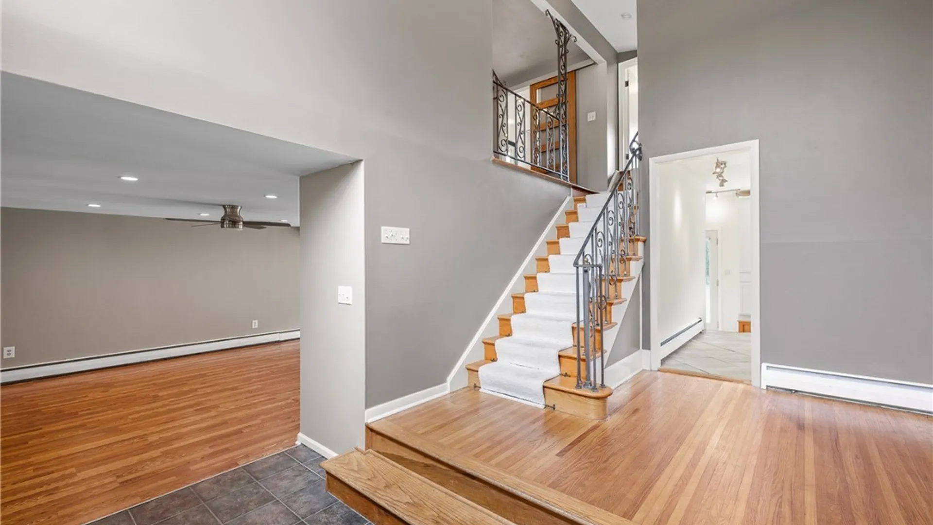 Property at 4885 Smiley Terrace, Clarence, NY 14031 5