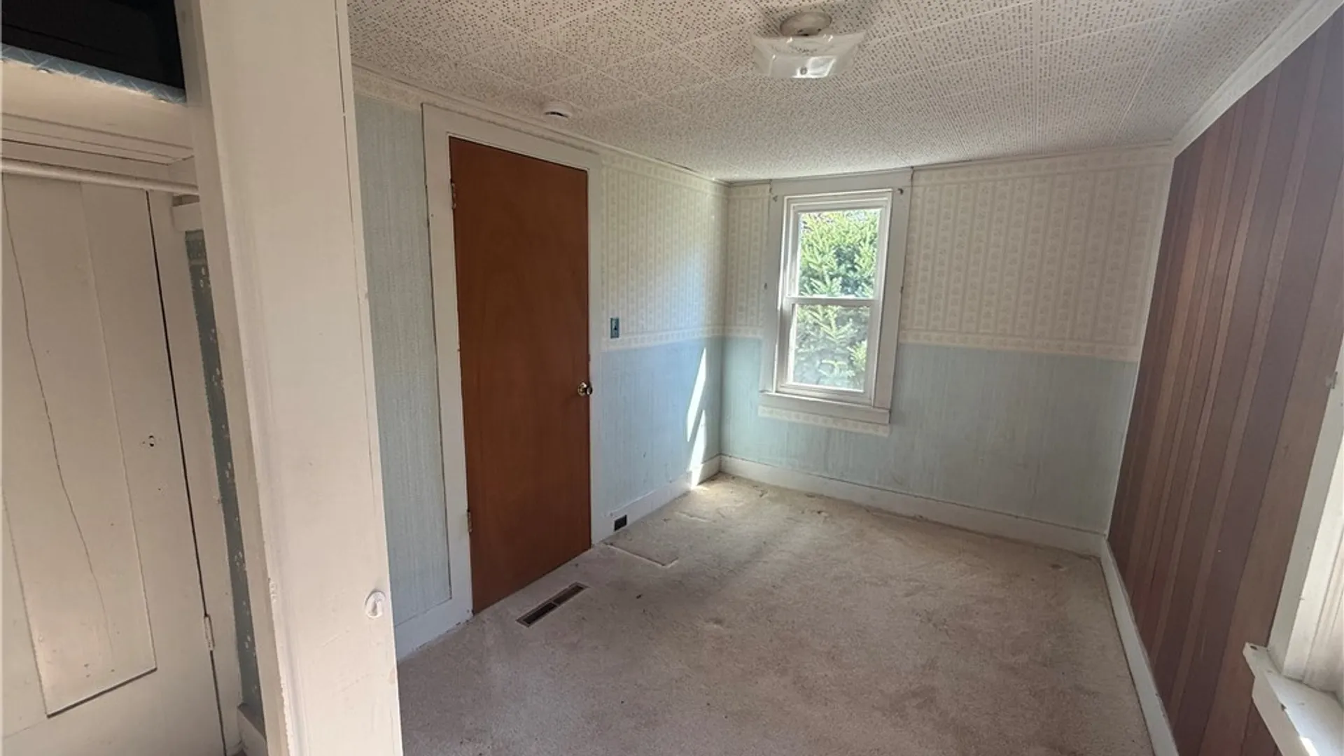Property at 283 Wilcox Street, Wilson, NY 14172 9