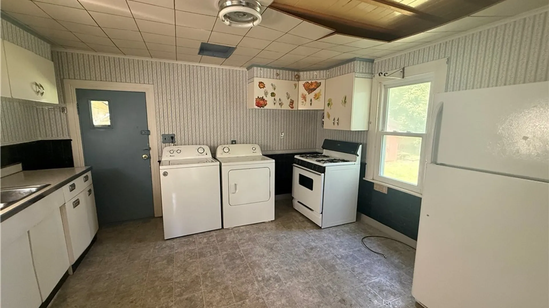 Property at 283 Wilcox Street, Wilson, NY 14172 13