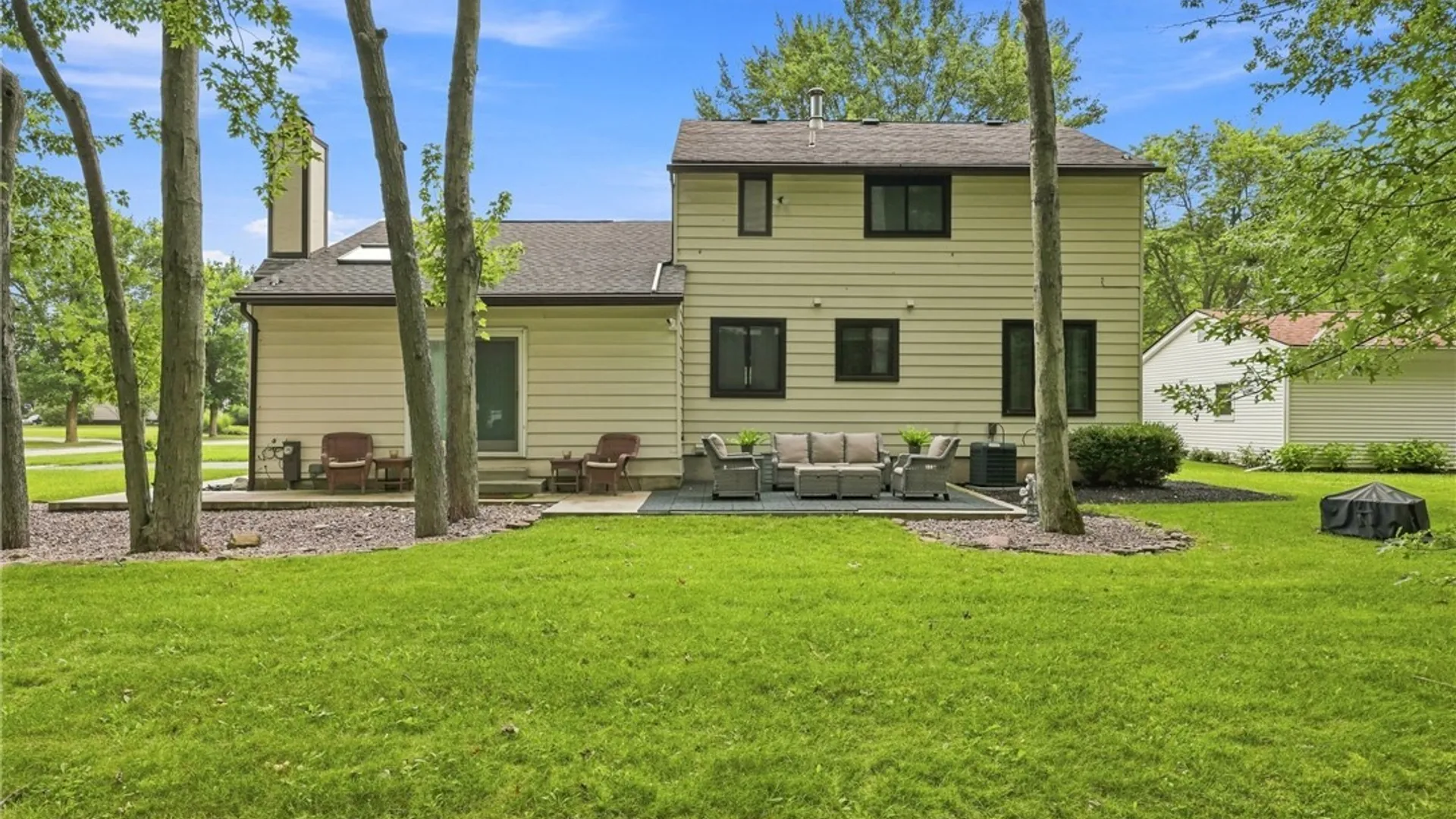 Property at 85 Moorgate Court, Amherst, NY 14051 33