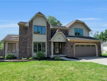 Property at 135 Plantation Court, Amherst, NY 14051