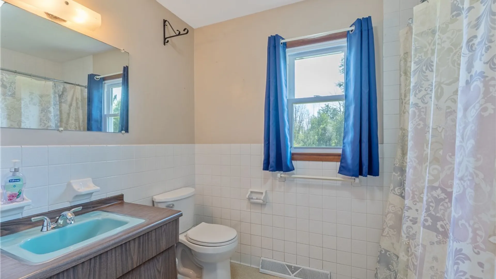 Property at 24 Castle Drive, Minetto, NY 13126 21