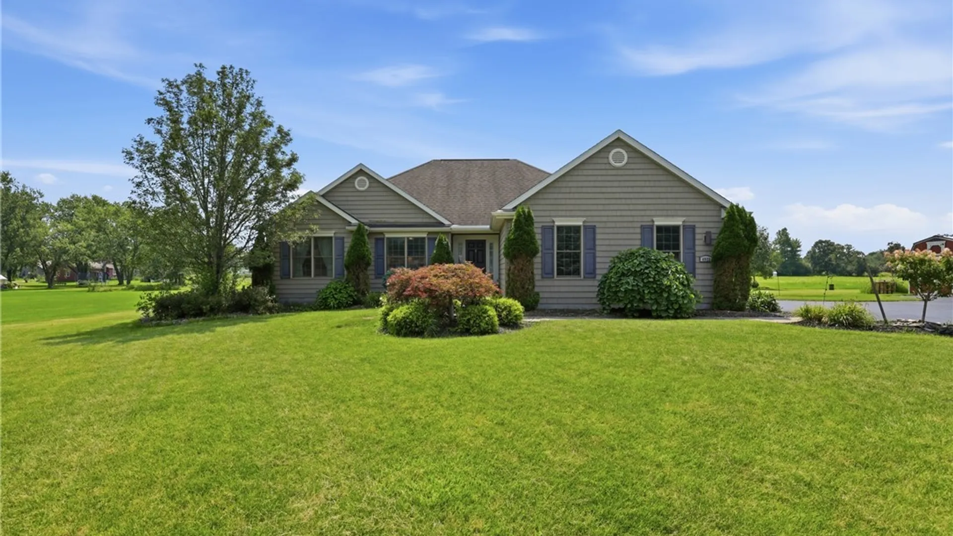 Property at 4922 Beach Ridge Road, Pendleton, NY 14094 11