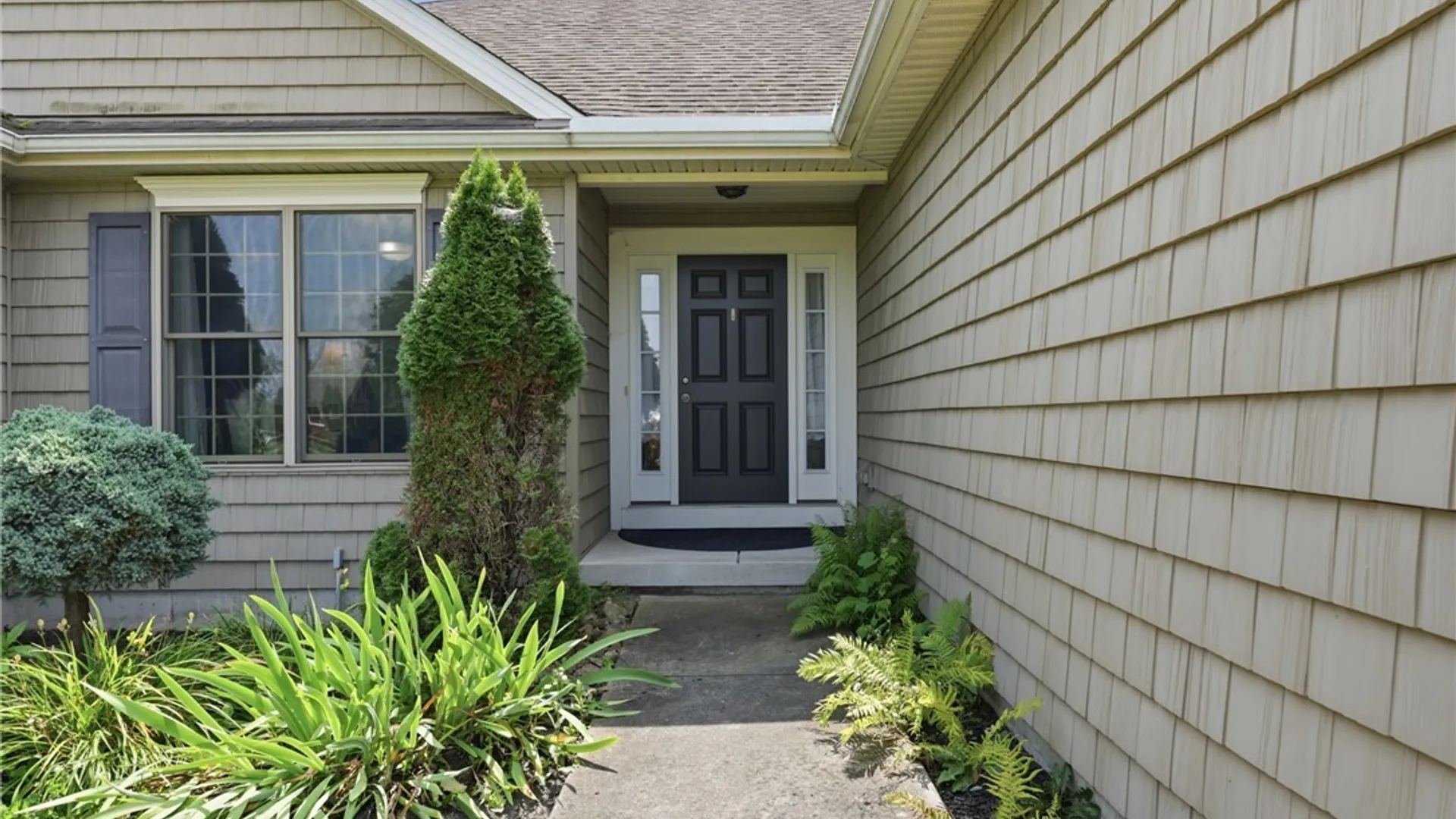 Property at 4922 Beach Ridge Road, Pendleton, NY 14094 10
