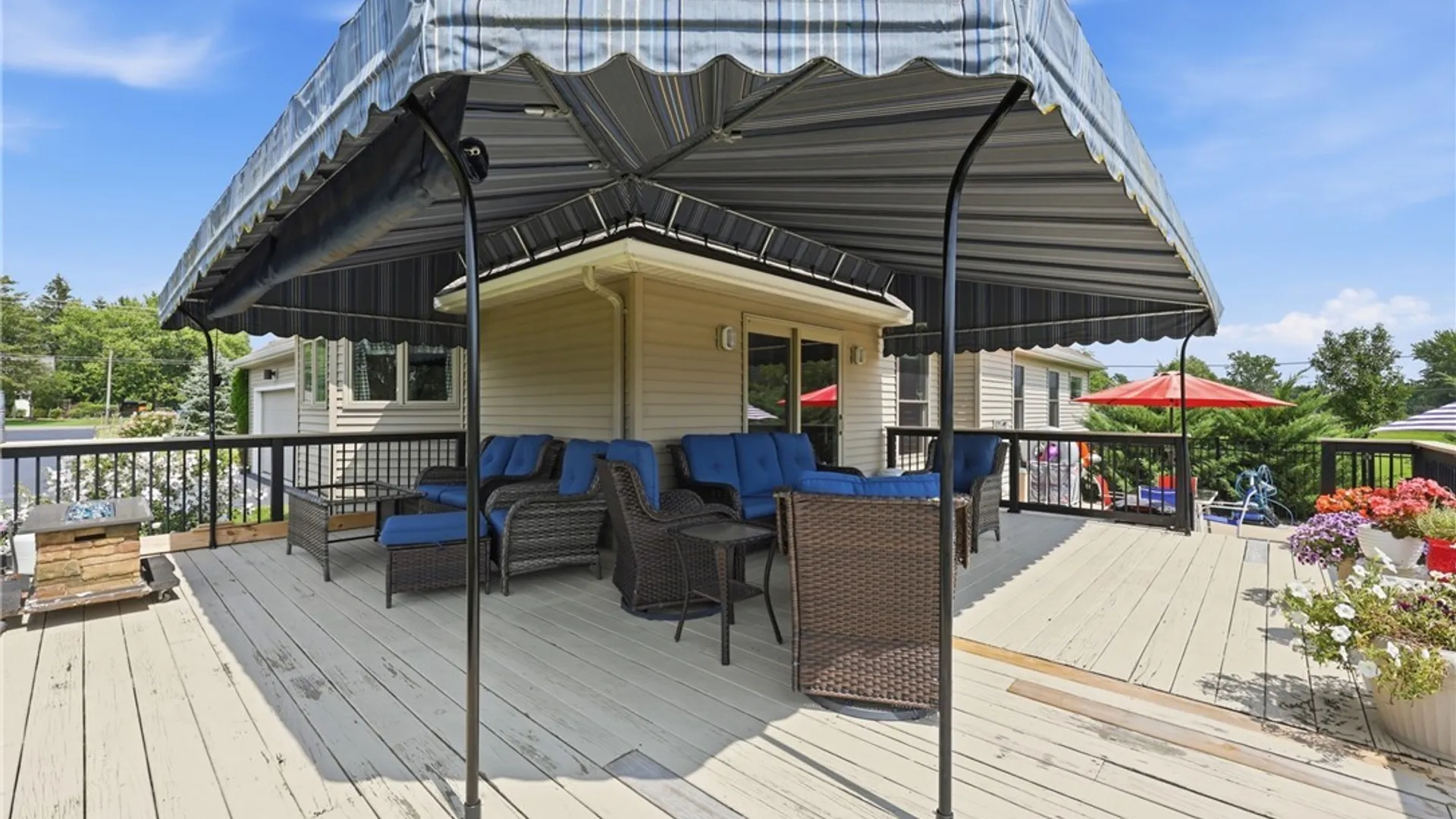 Property at 4922 Beach Ridge Road, Pendleton, NY 14094 5