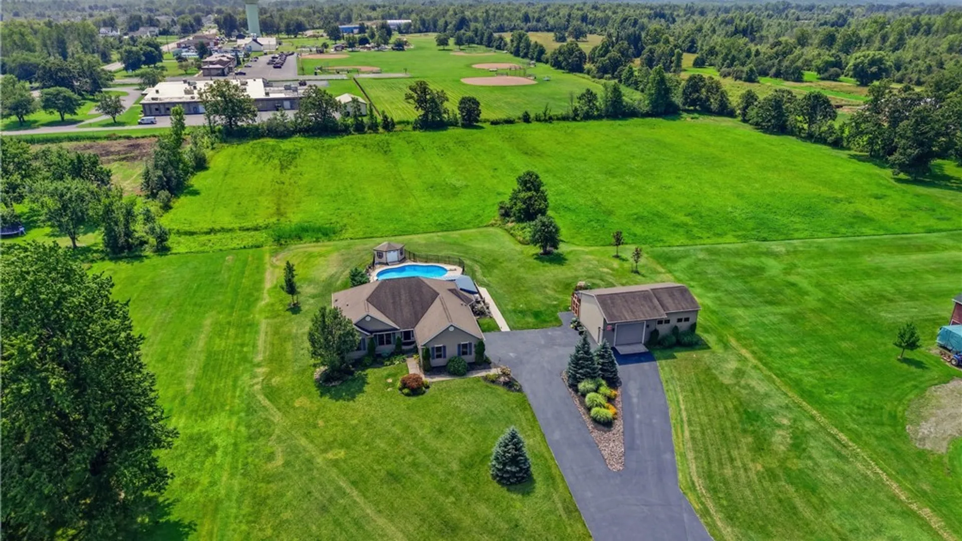Property at 4922 Beach Ridge Road, Pendleton, NY 14094 8