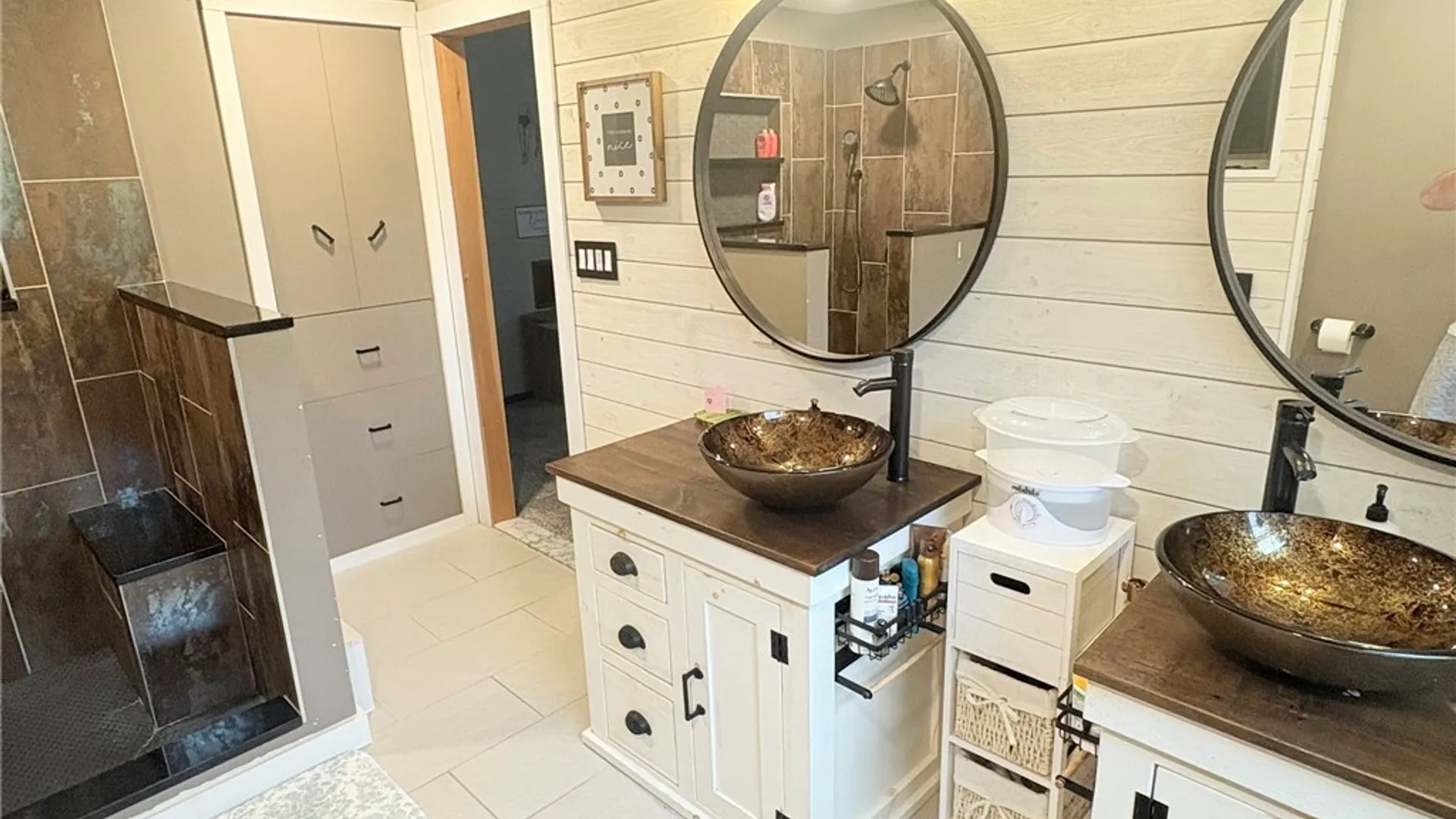 Property at 987 N Hewitt Drive, Lewiston, NY 14092 36
