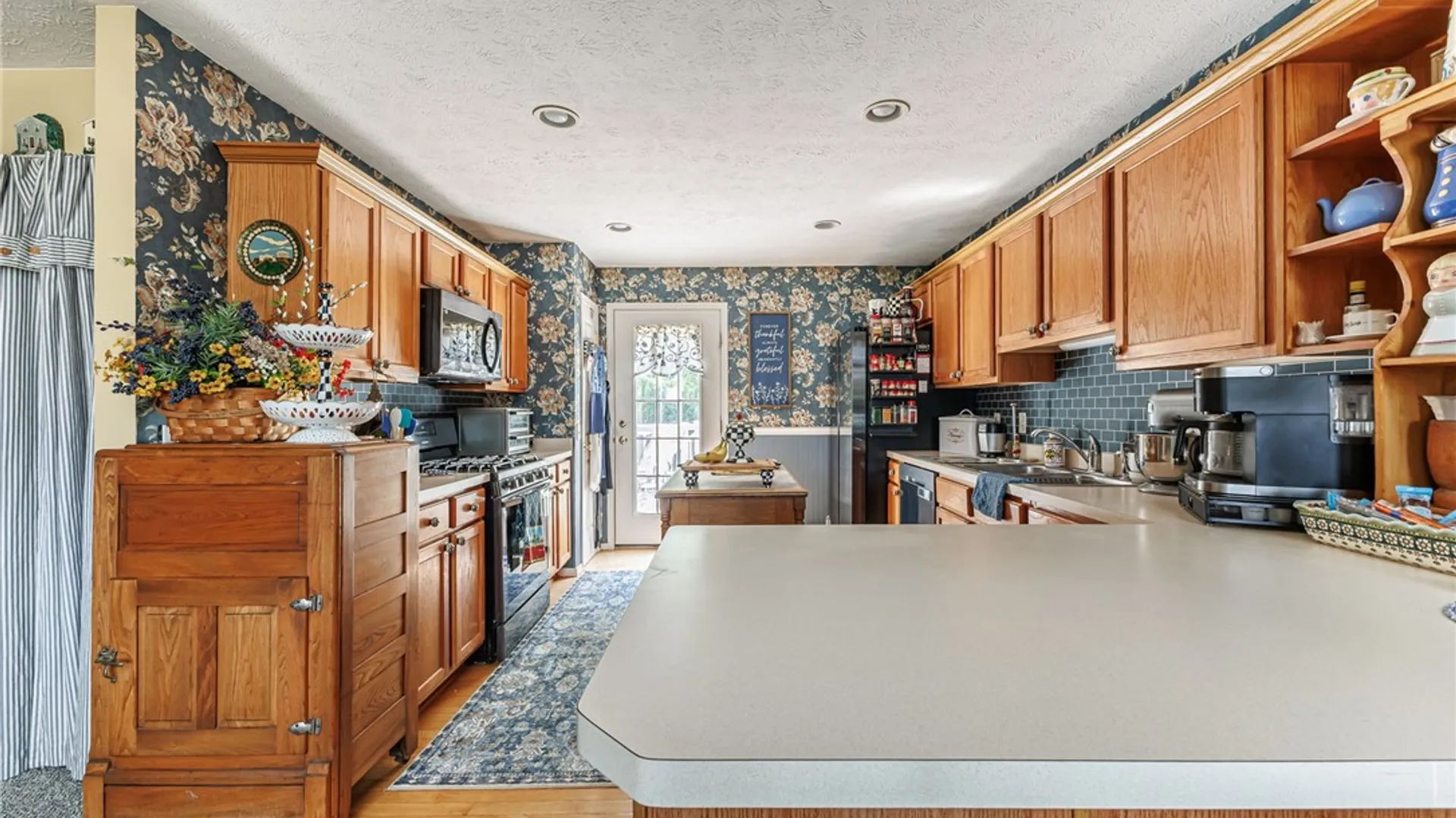 Property at 529 Collins Street, Avon, NY 14414 13