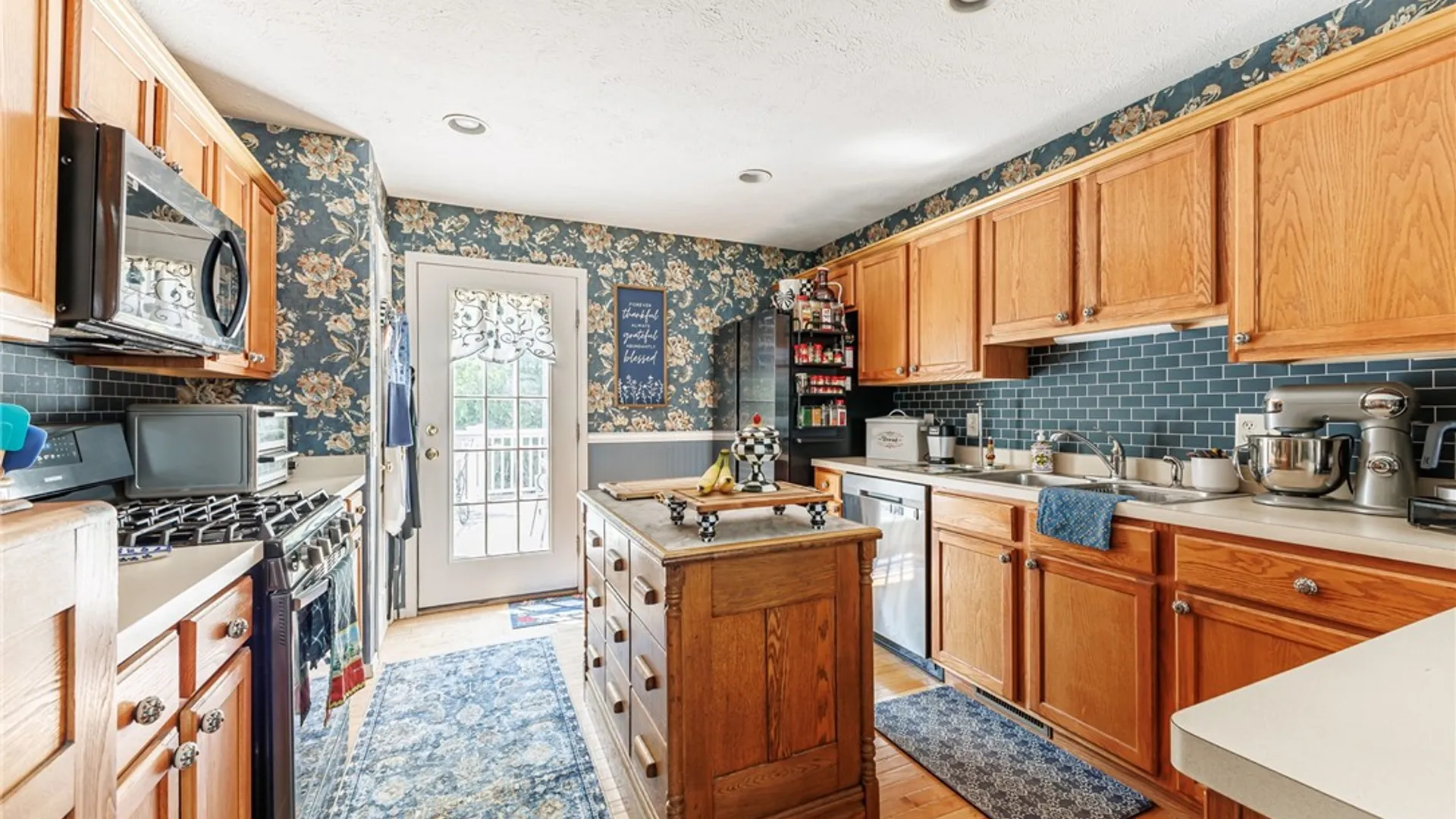 Property at 529 Collins Street, Avon, NY 14414 15